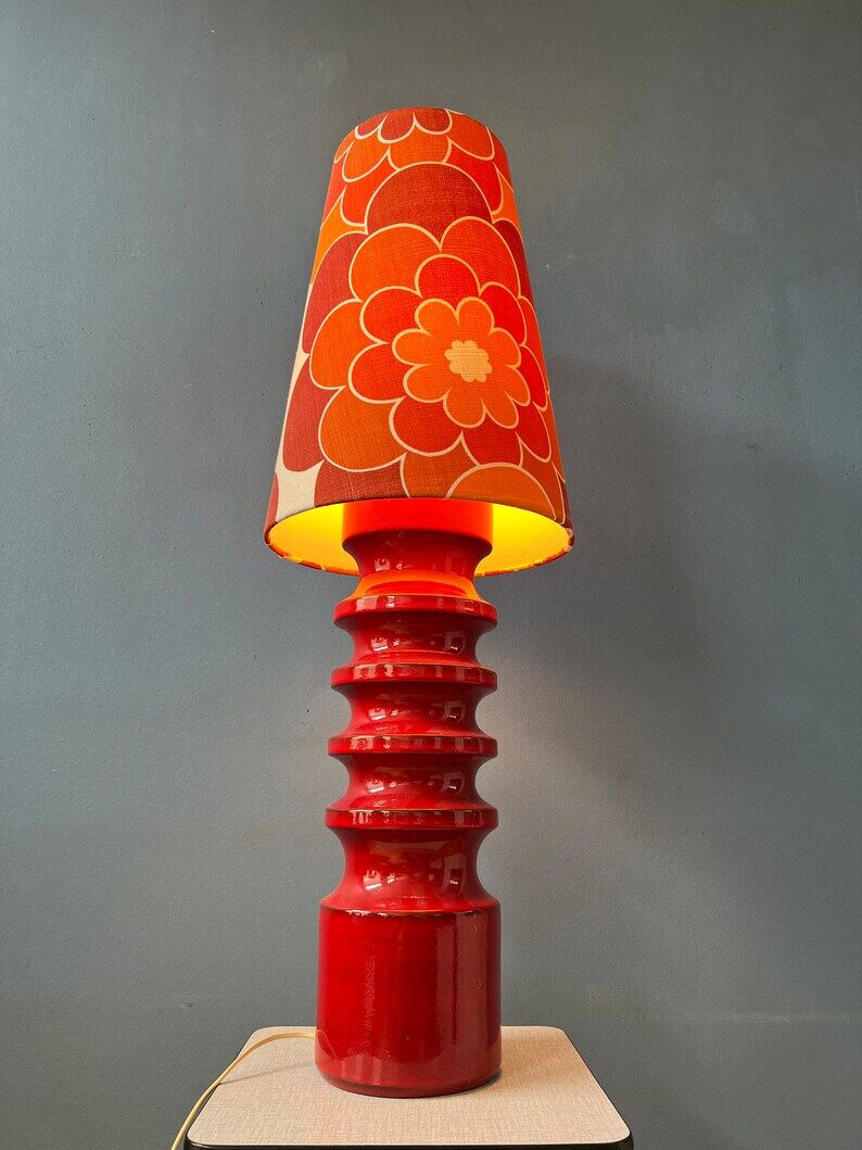 Red ceramic table lamp
