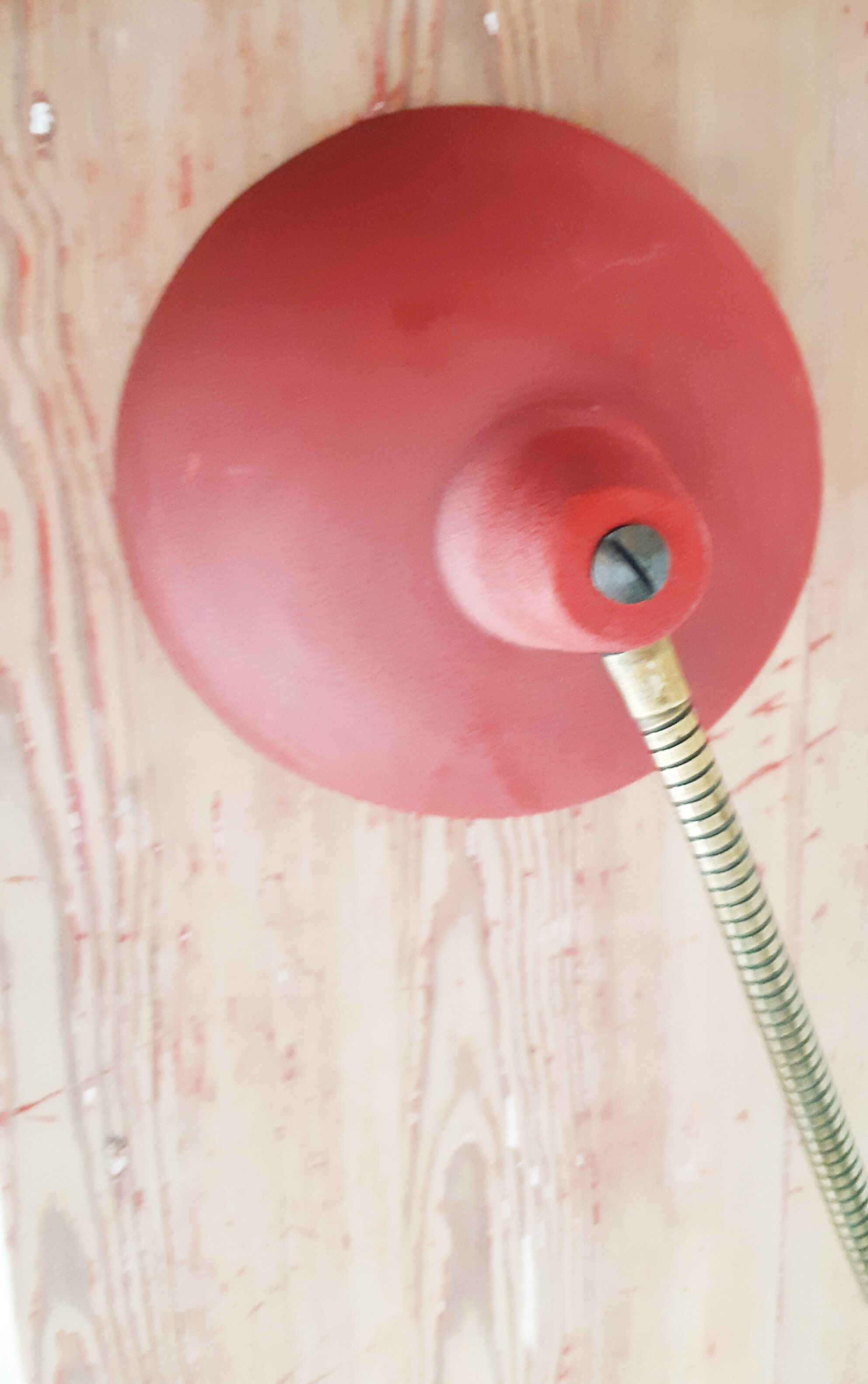 Red screw-on desk lamp