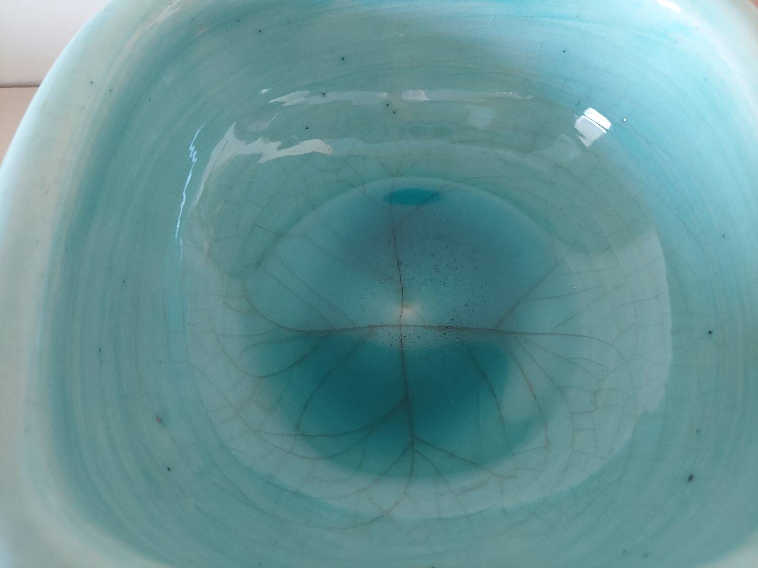 Turquoise cracked ceramic empty pocket signed Keramos, Sèvres circa 1950