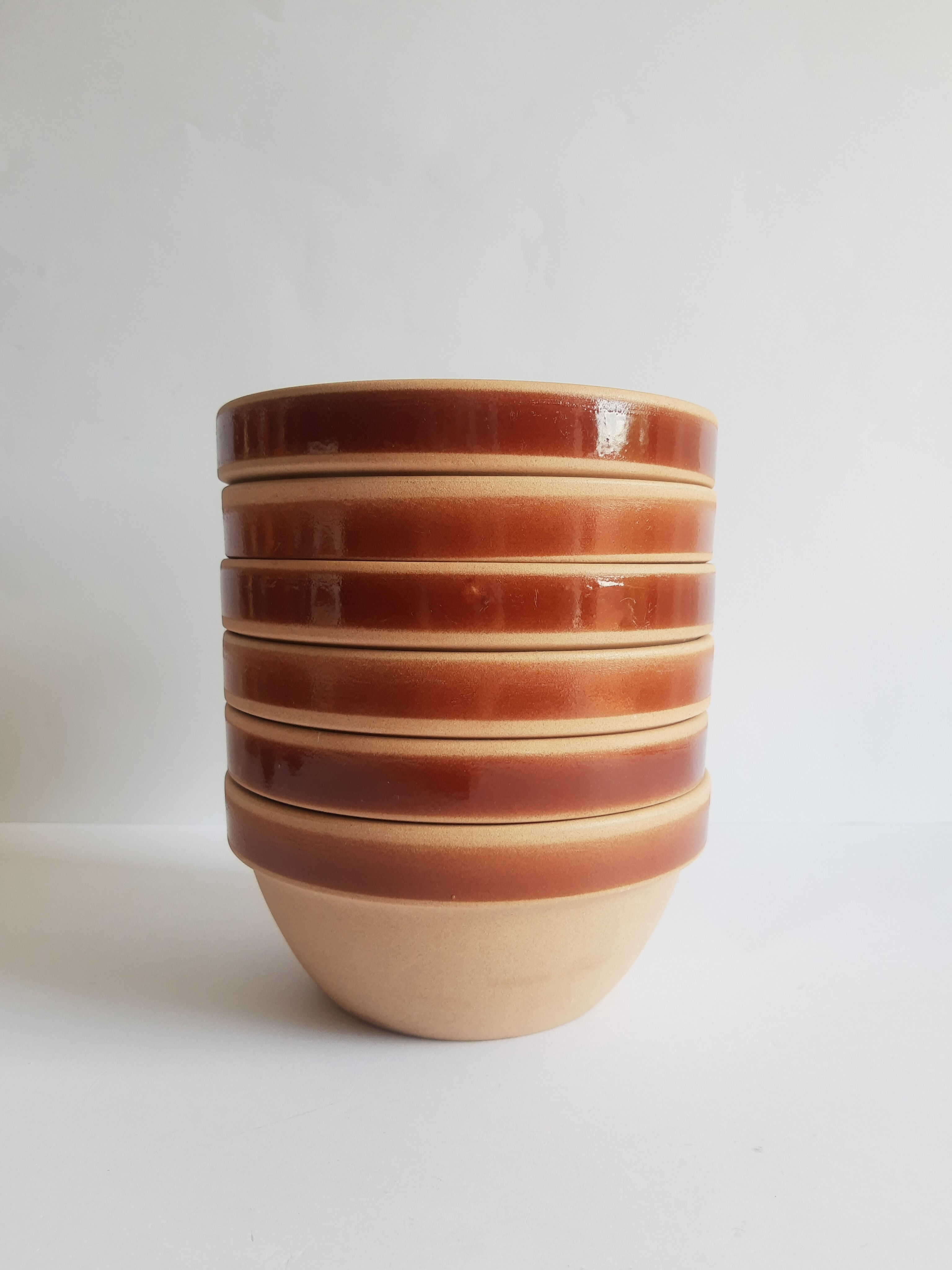 Set of 6 vintage Gien France stoneware bowls