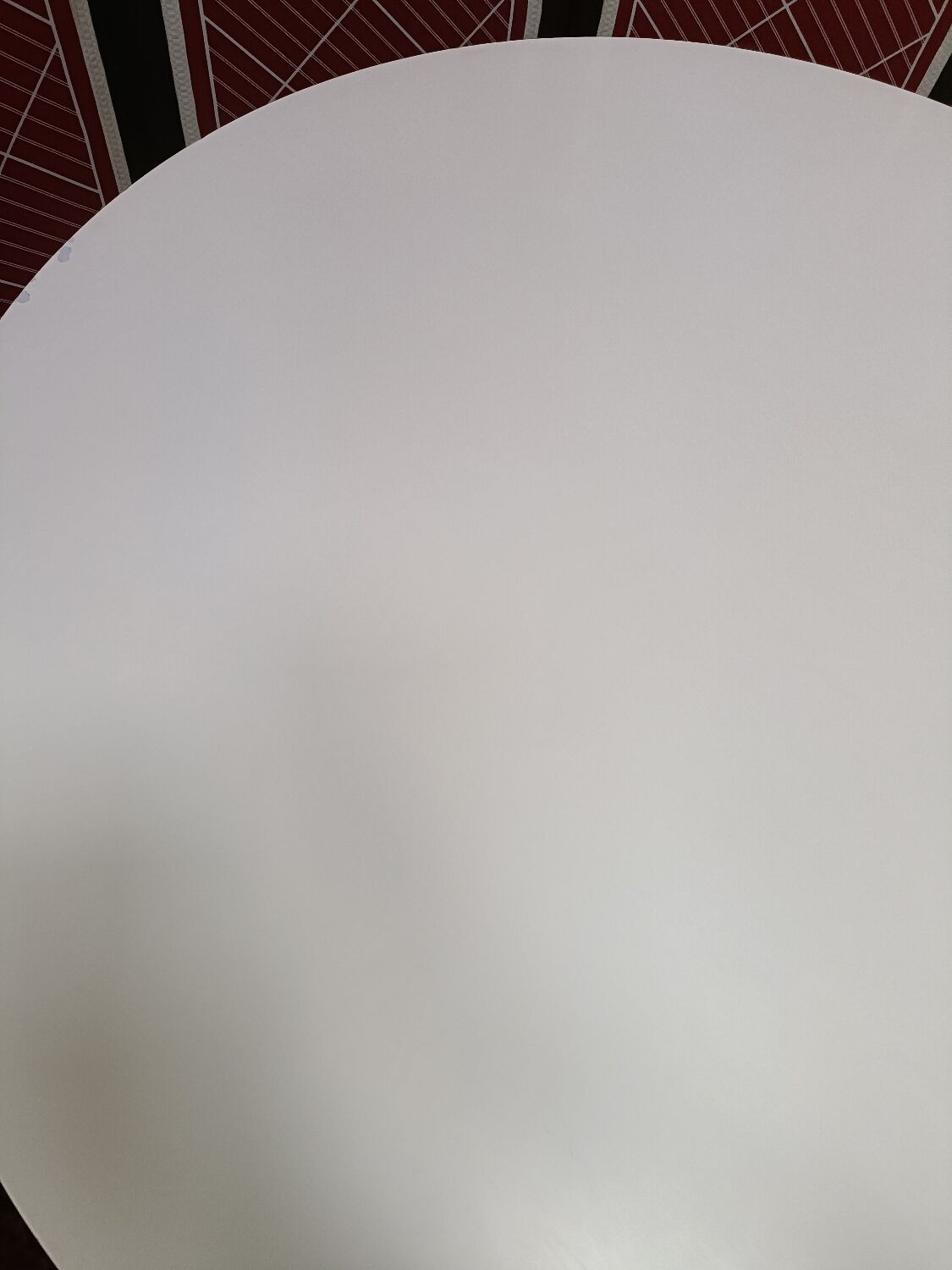 Table à manger ronde blanche 4 ou 6 personnes