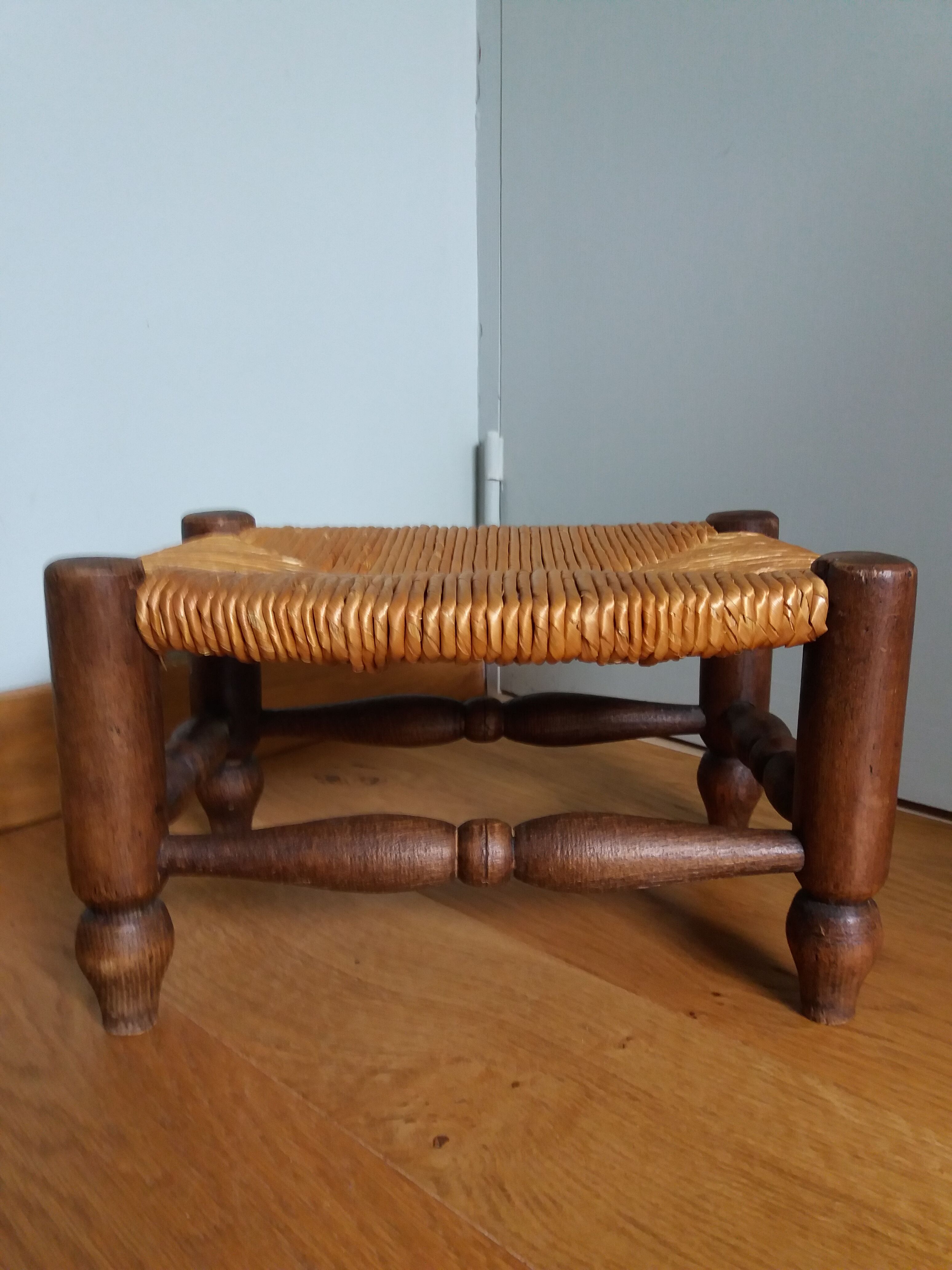 Footrest low stool wood and straw