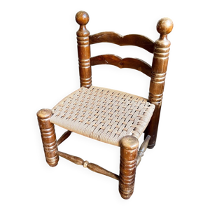 Chaise basse en bois
