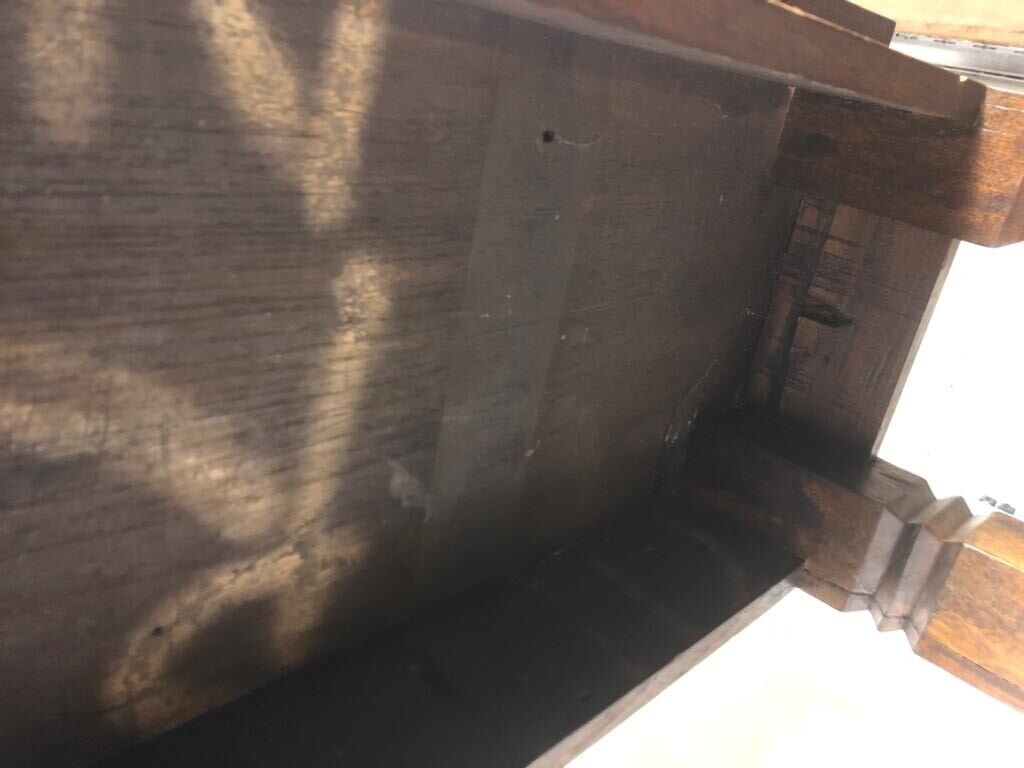 Console in massive oak