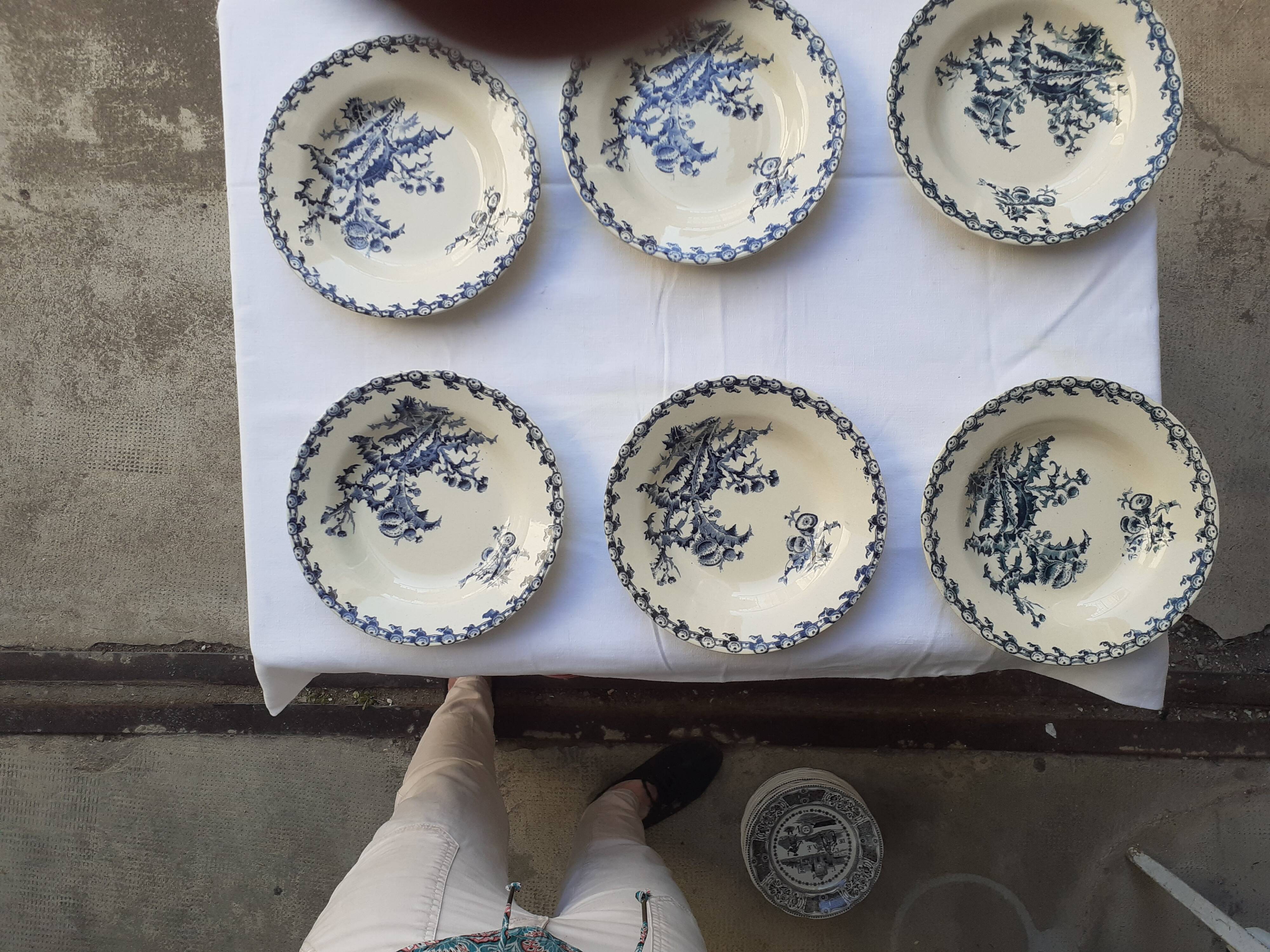Set de 6 assiettes creuses Gien modèle chardon