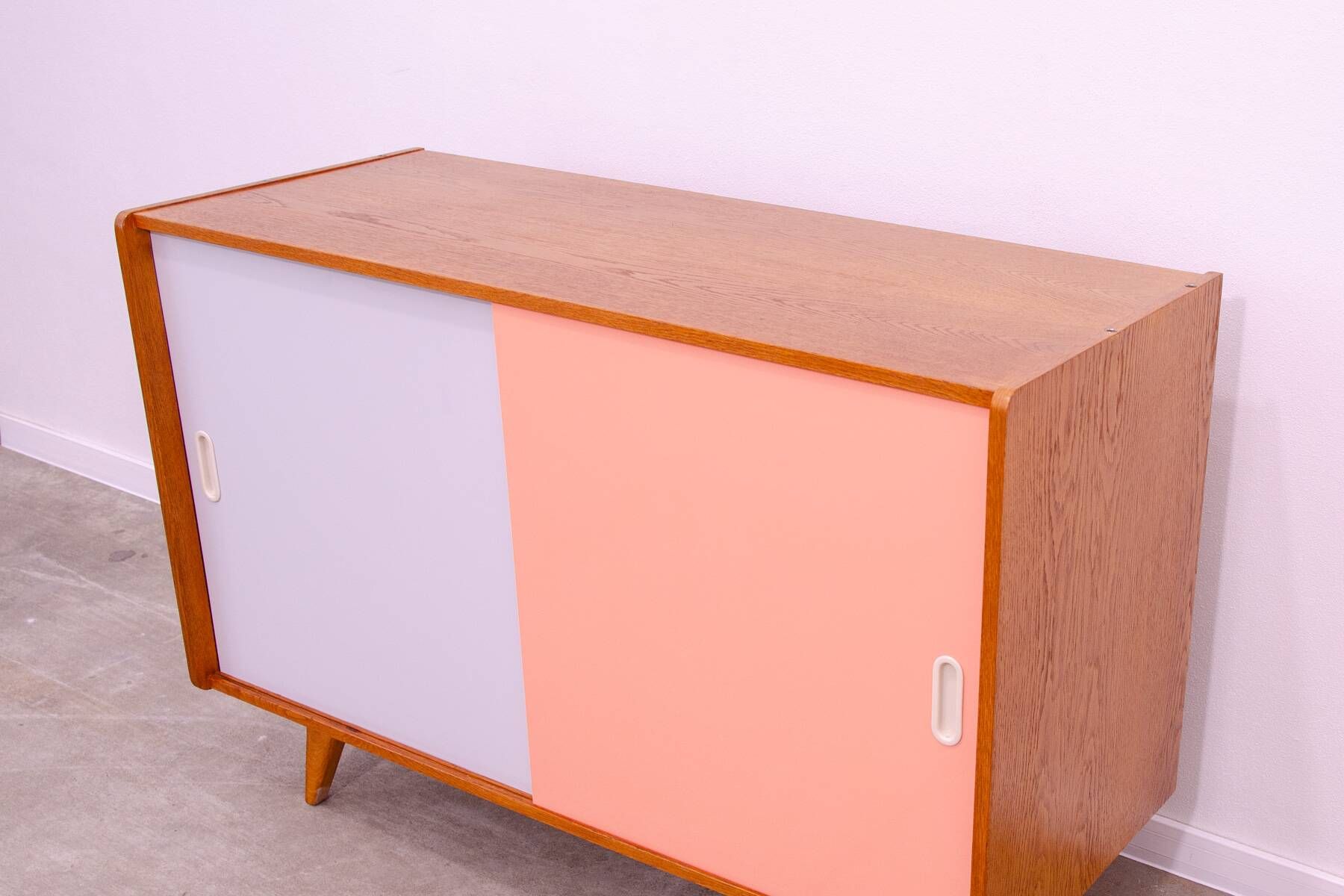 Fully restored mid century sideboard U-452 by Jiří Jiroutek, 1960´s, Czechoslovakia