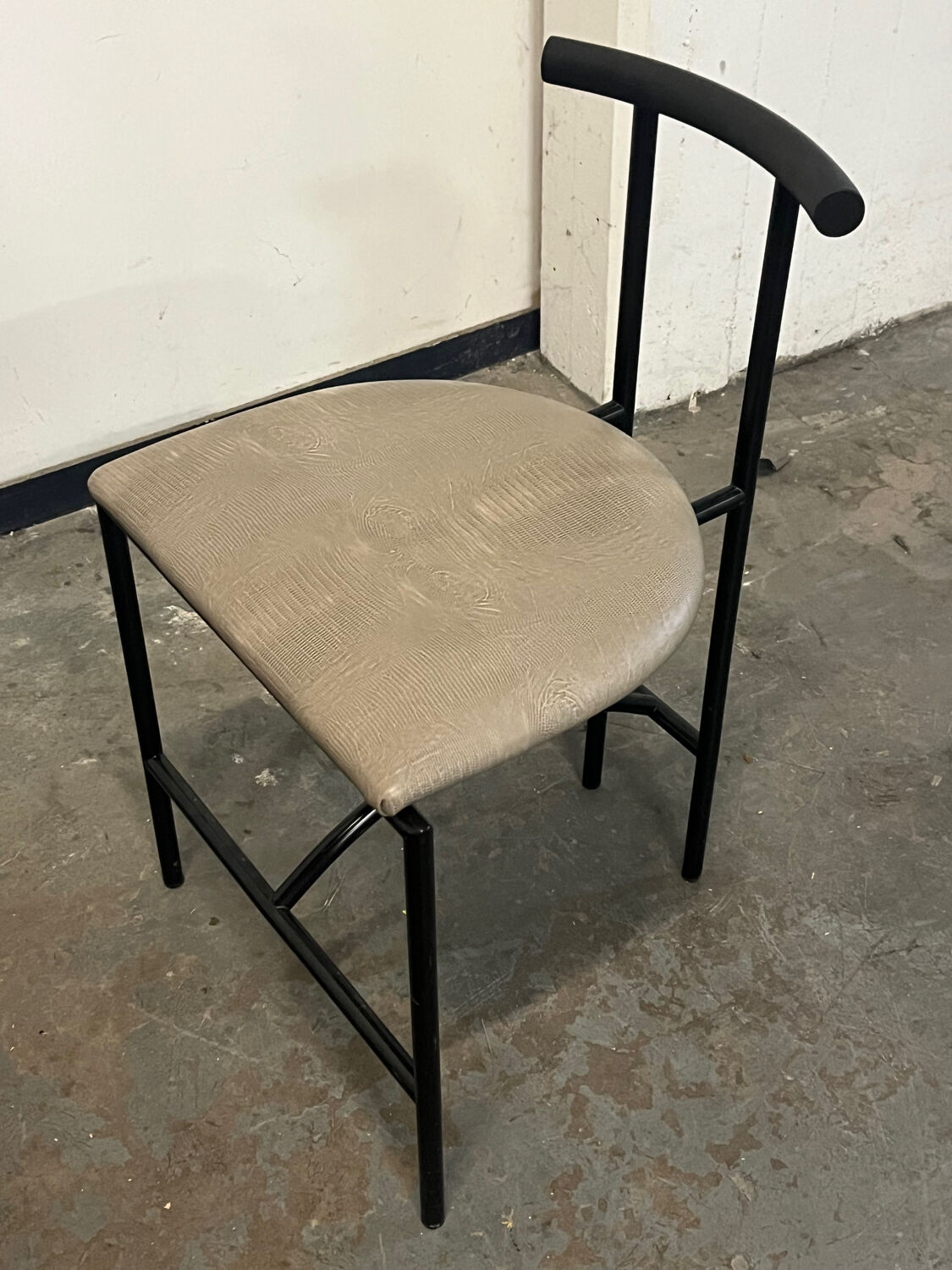 Tokyo chair by Rodney Kinsman 1980