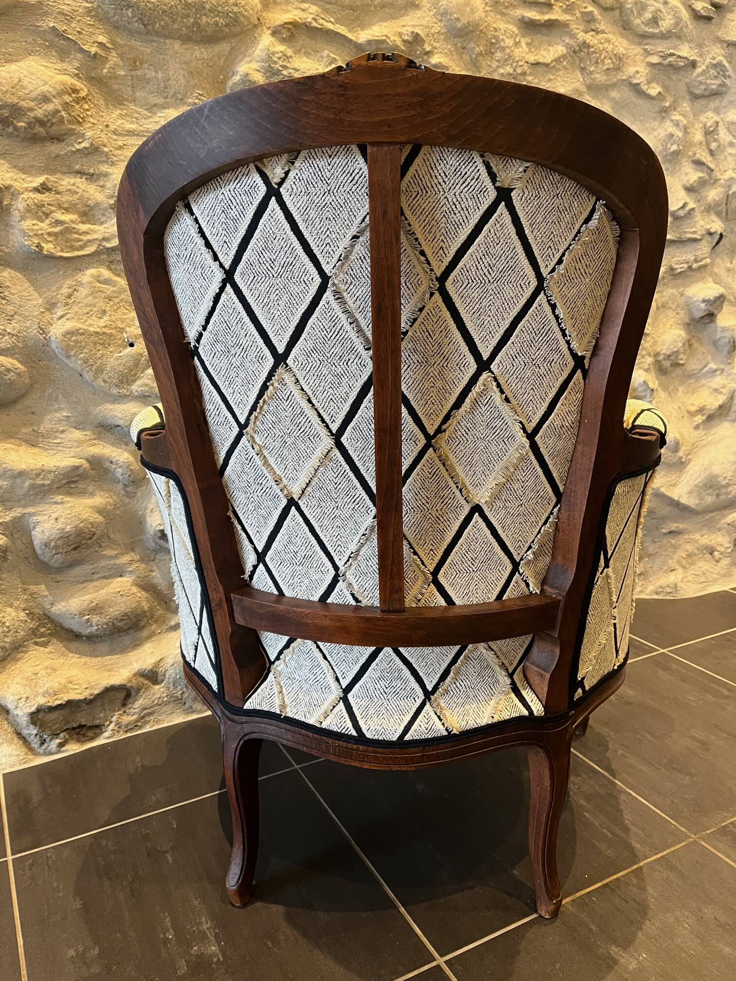 Bergère armchair, complete traditional restoration
