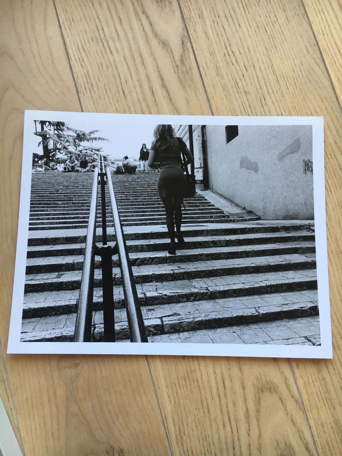 Photographie graphique 90: femme, escalier.