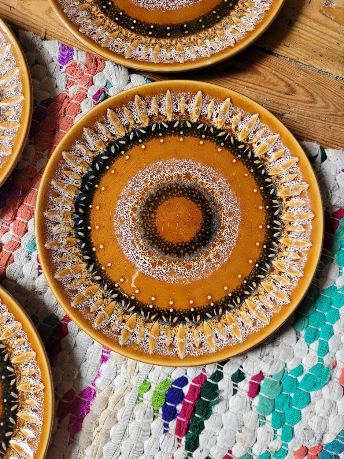 Set of 6 Sarreguemines stoneware dessert plates