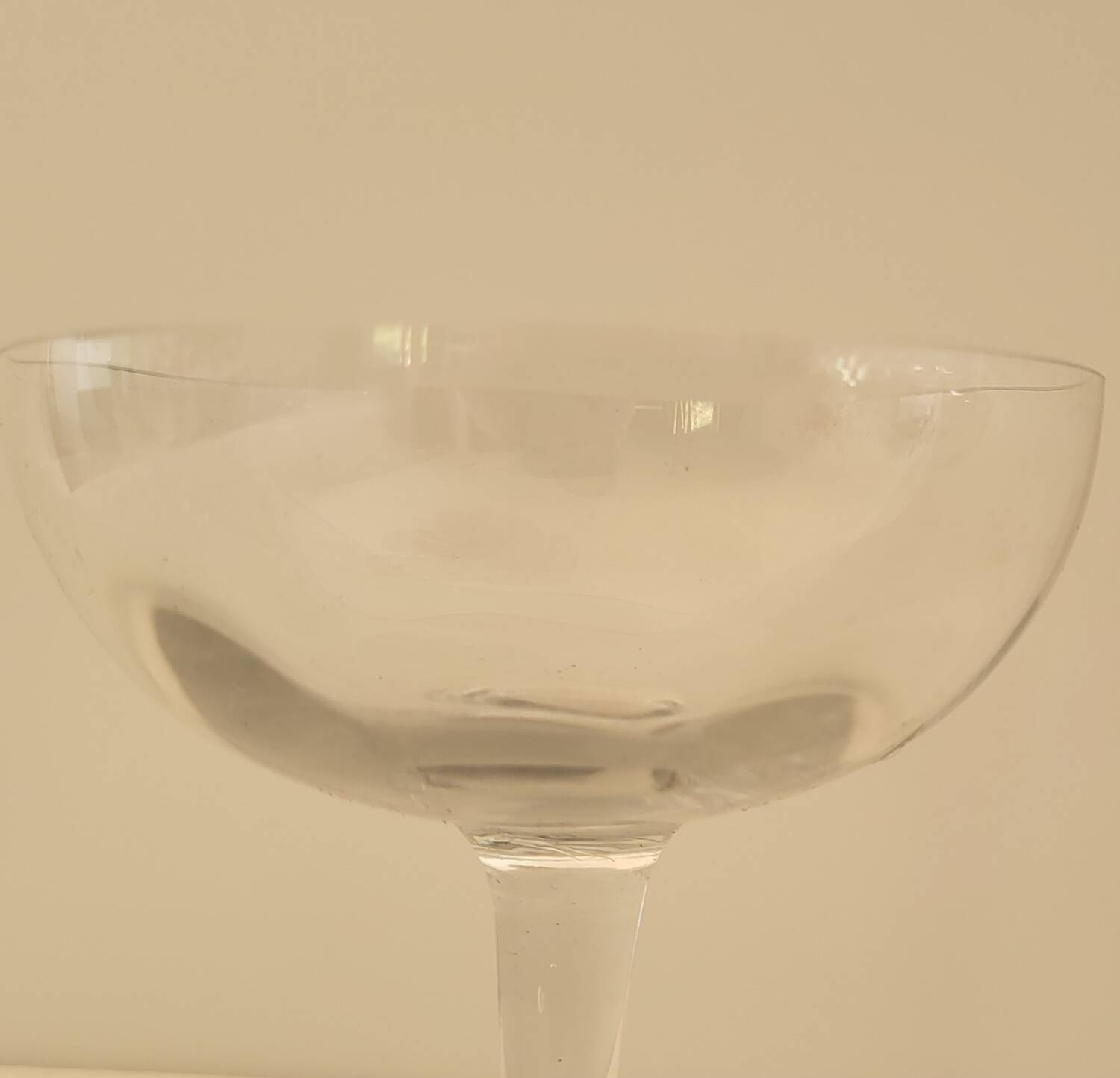 Coupes à champagne en verre brouillé