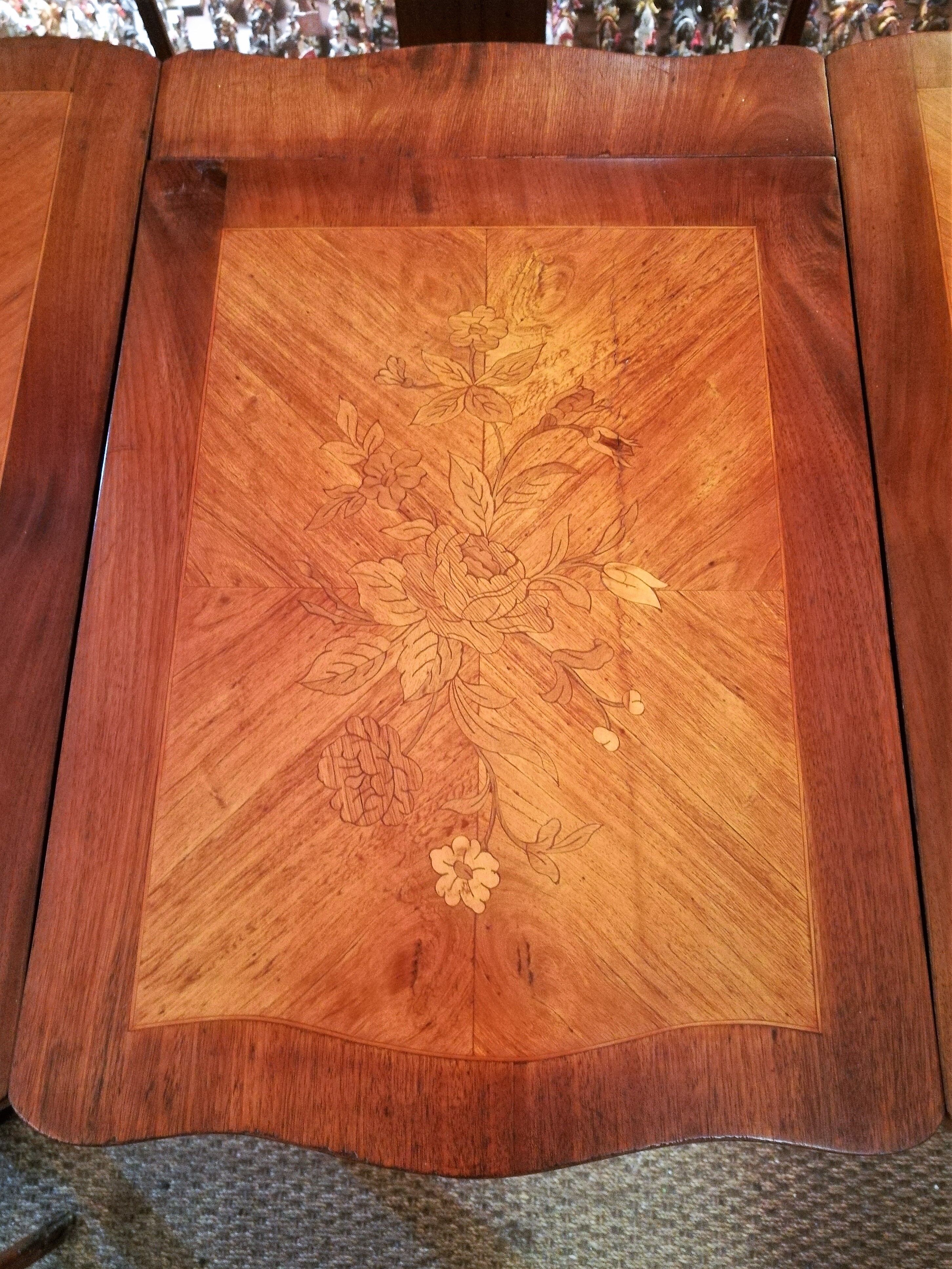 Coiffeuse style Louis XV en marqueterie