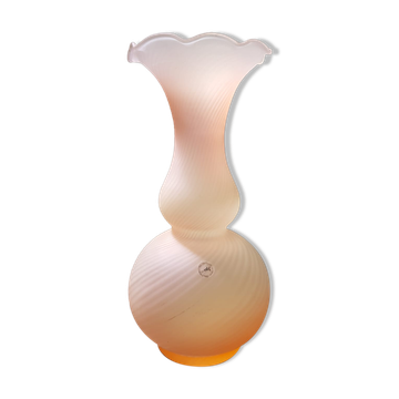 Old centrovetro vase pink opaline glass corolla neck made in Italy vintage
