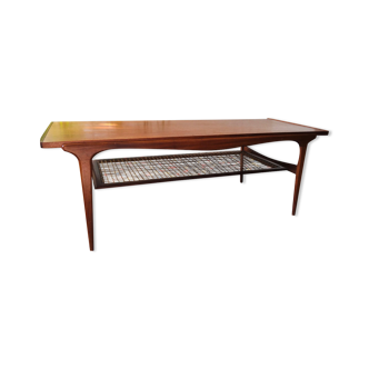 Table basse en teck et cannage par Louis Van Teeffelen