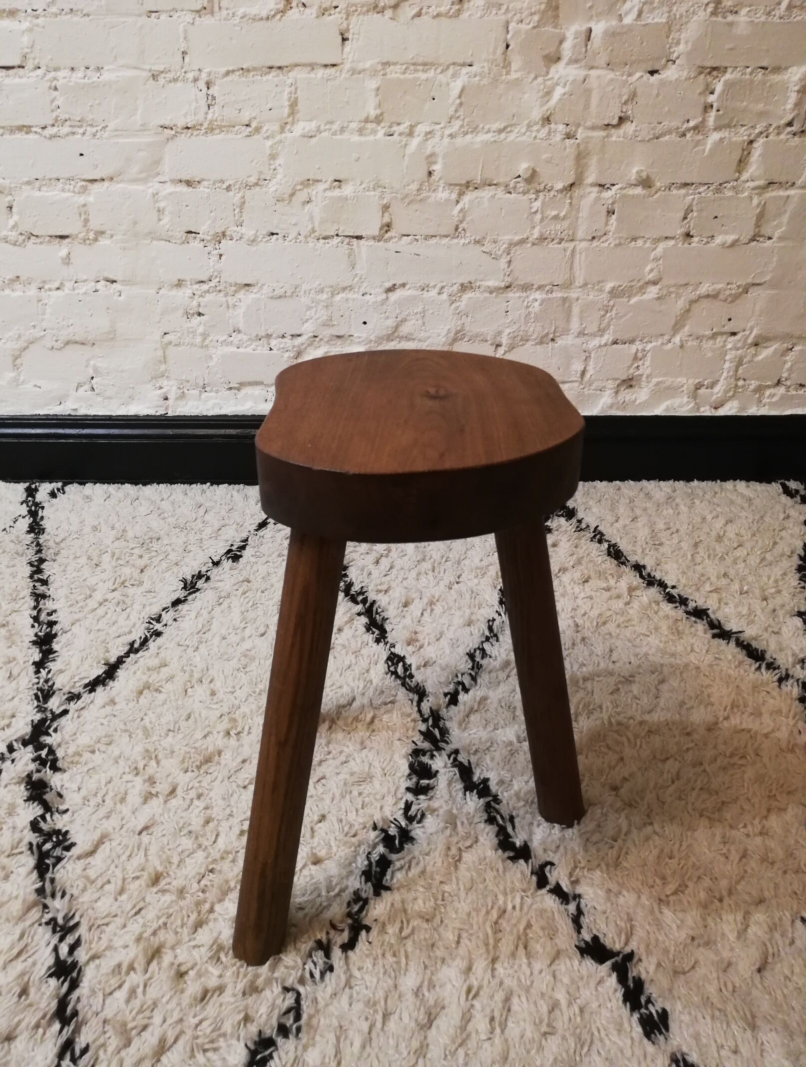 Tripod wood stool