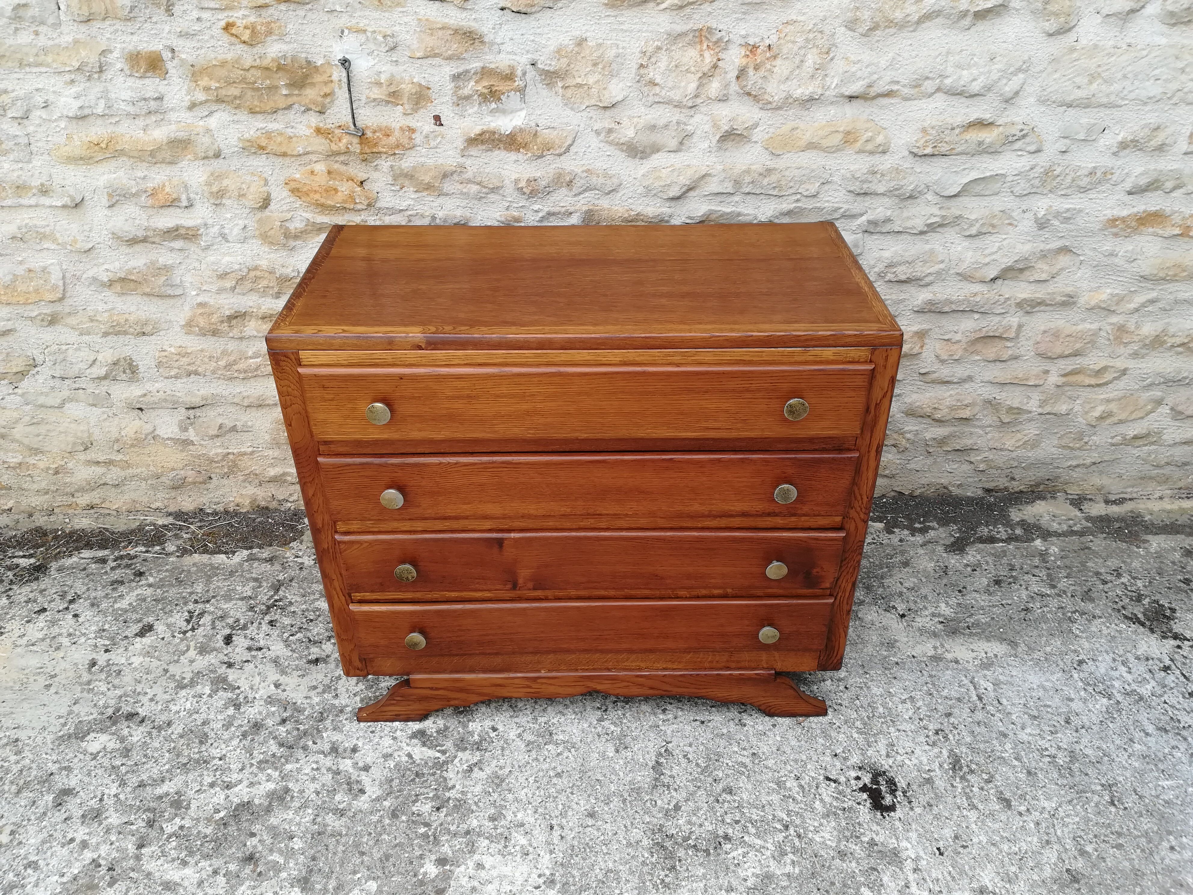 Vintage oak chest of drawers
