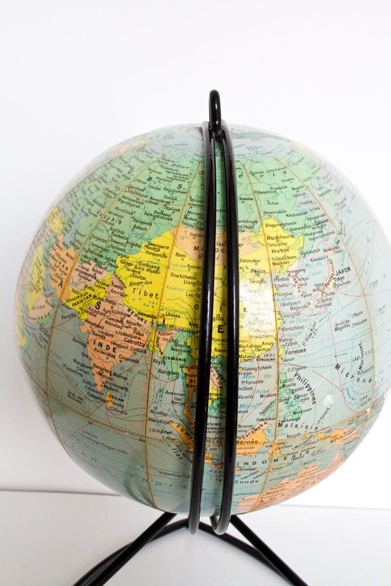 Globe Terrestrial Girard and Barrère