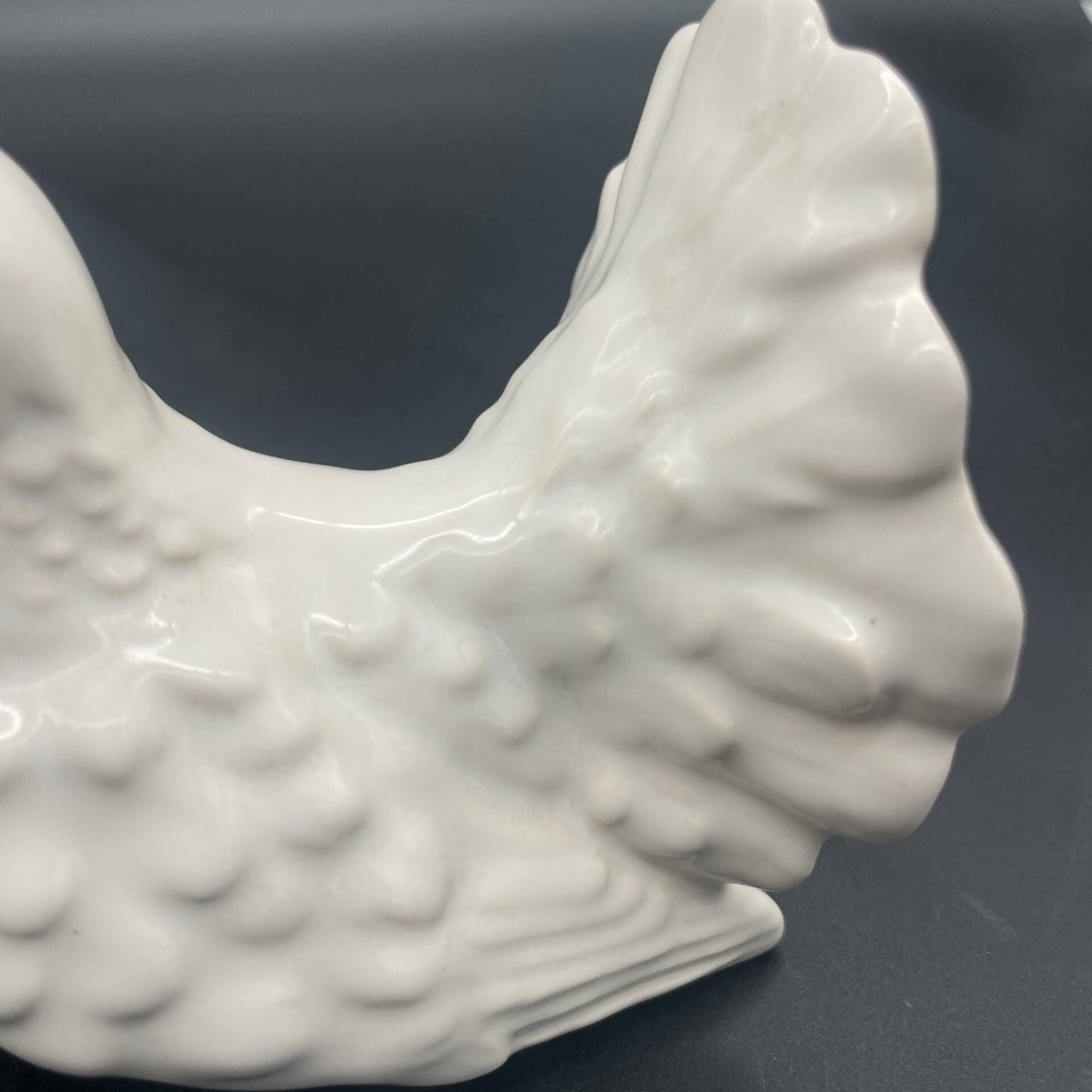 Goebel porcelain dove – Vintage German figurine from the 1970s.