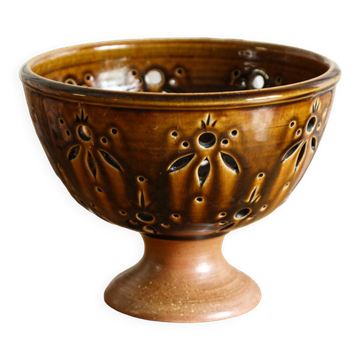 Openwork fruit cup