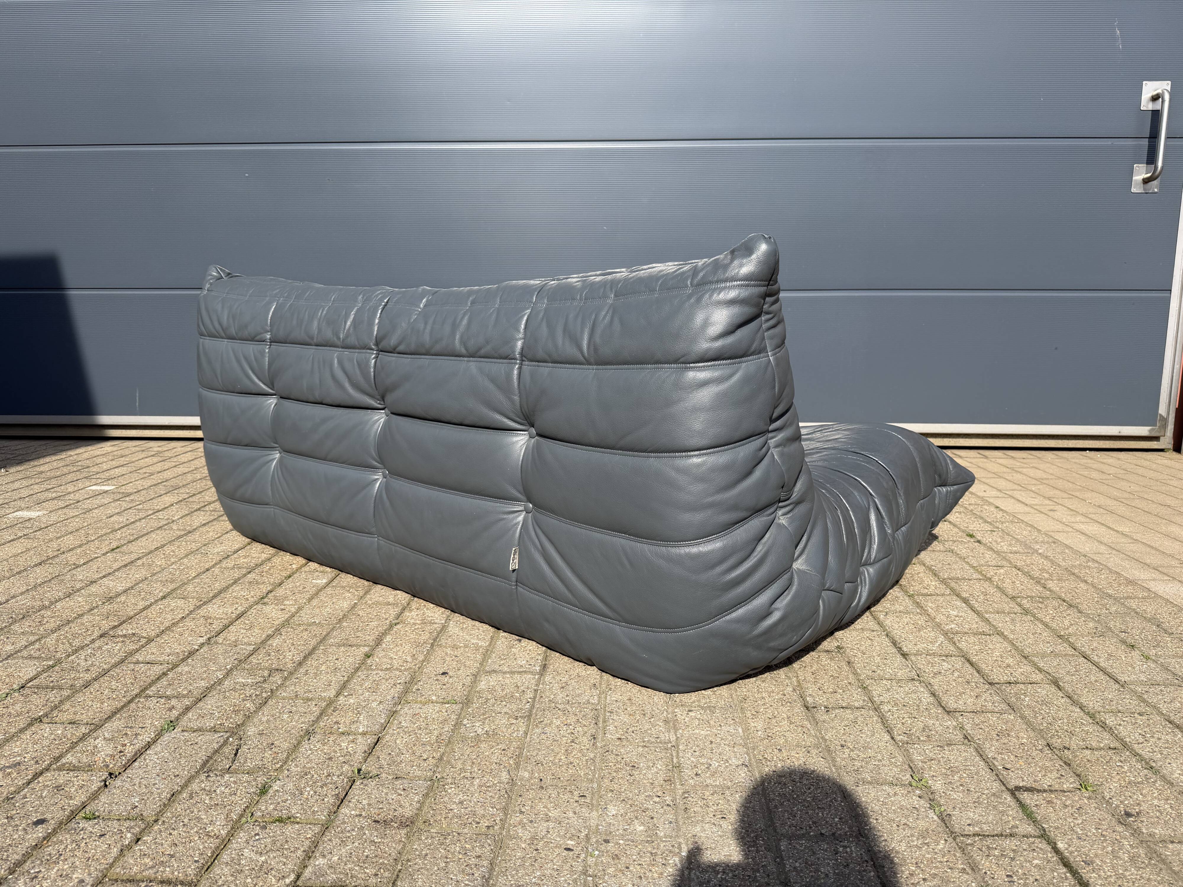 100% authentic Ligne Roset Togo 3-seater Anthracite Grey leather