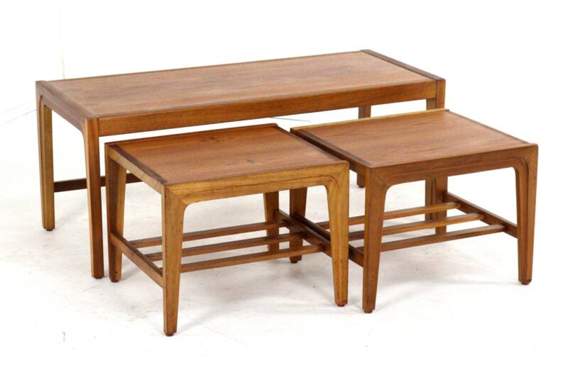 Table basse Remploy + tables d'appoint