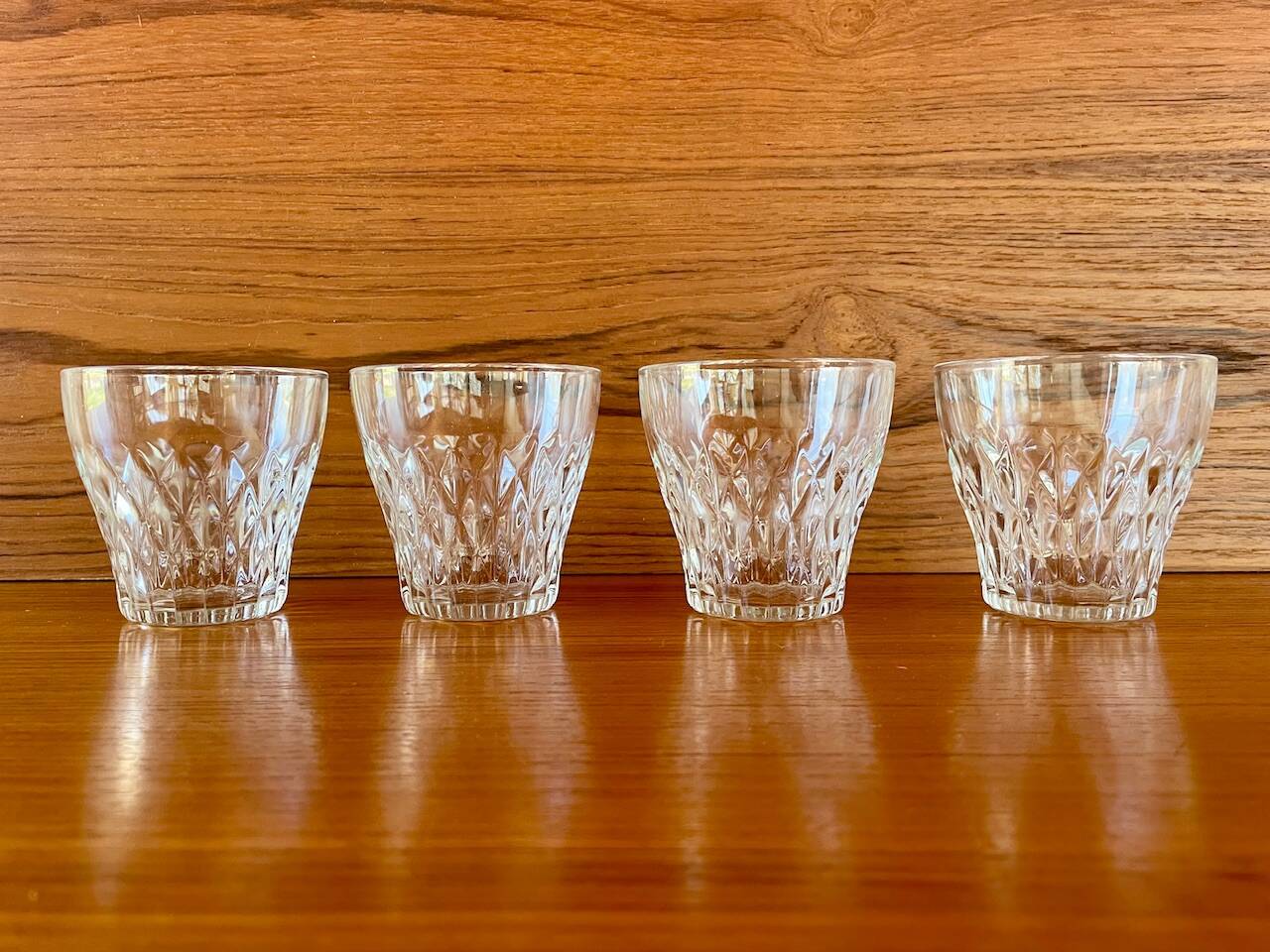 Set of 4 vintage glasses by Vereco
