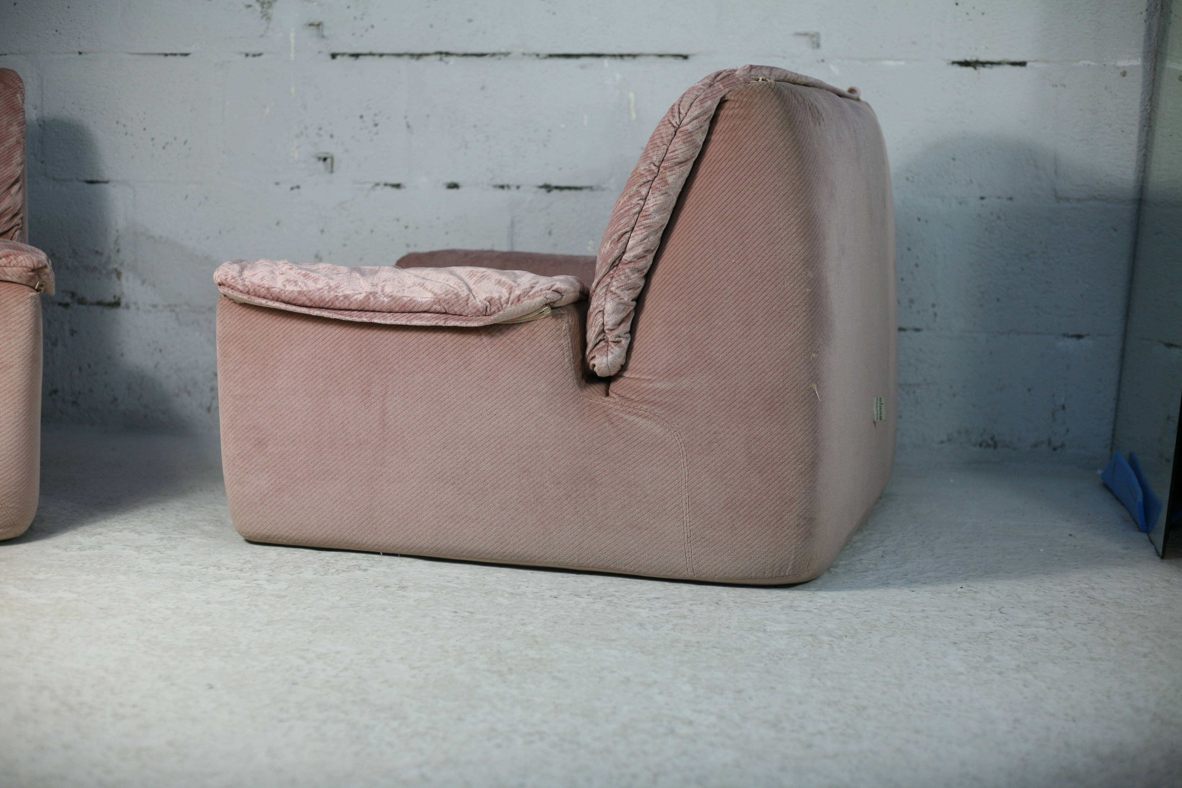 Cinna, pair of armchairs foam and velvet ras pink pale, France, circa 1970