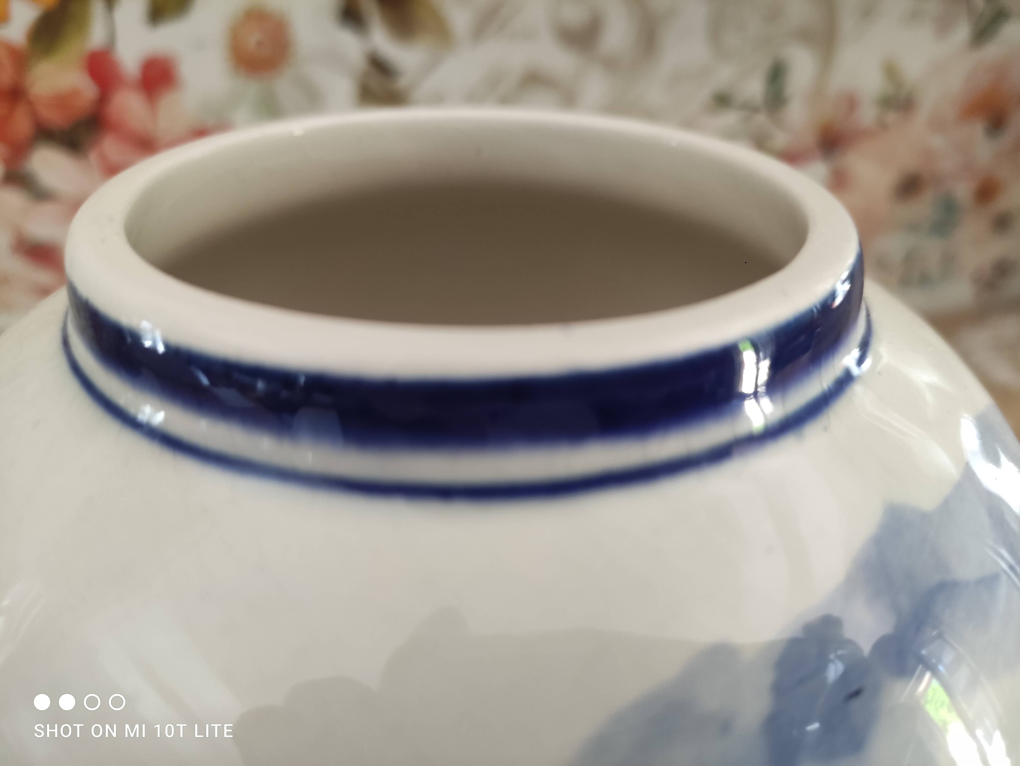 Delfts Blue FG vase Dutch landscape on one side and floral decoration on the other