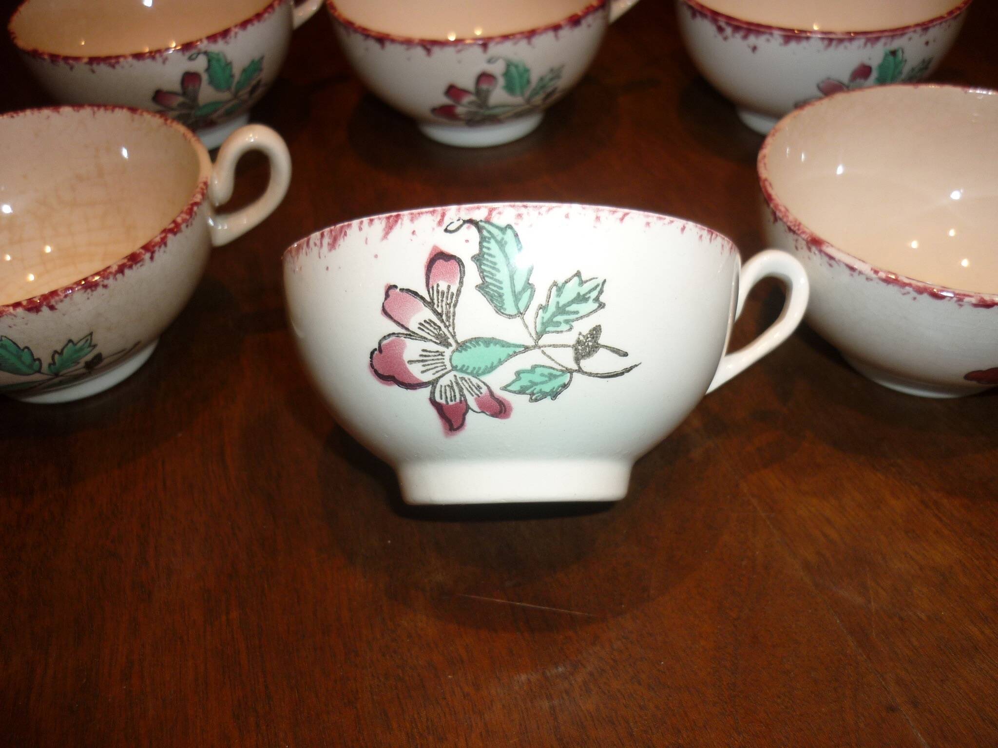 6 beige and red St Amand coffee cups