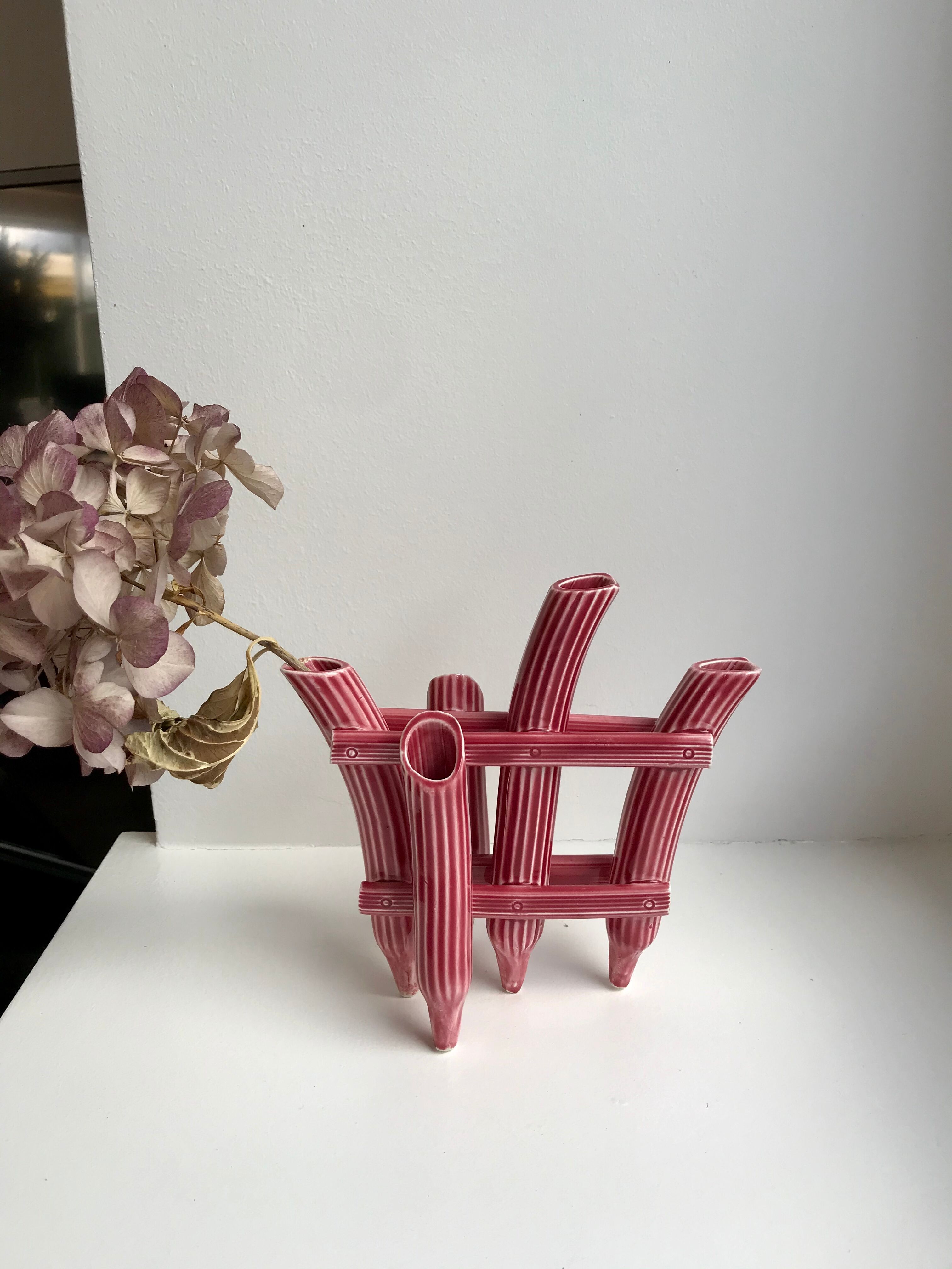 Soliflore en barbotine ancienne bambou rose années 50