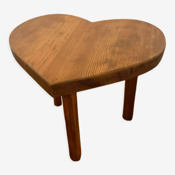 Table basse en forme de coeur