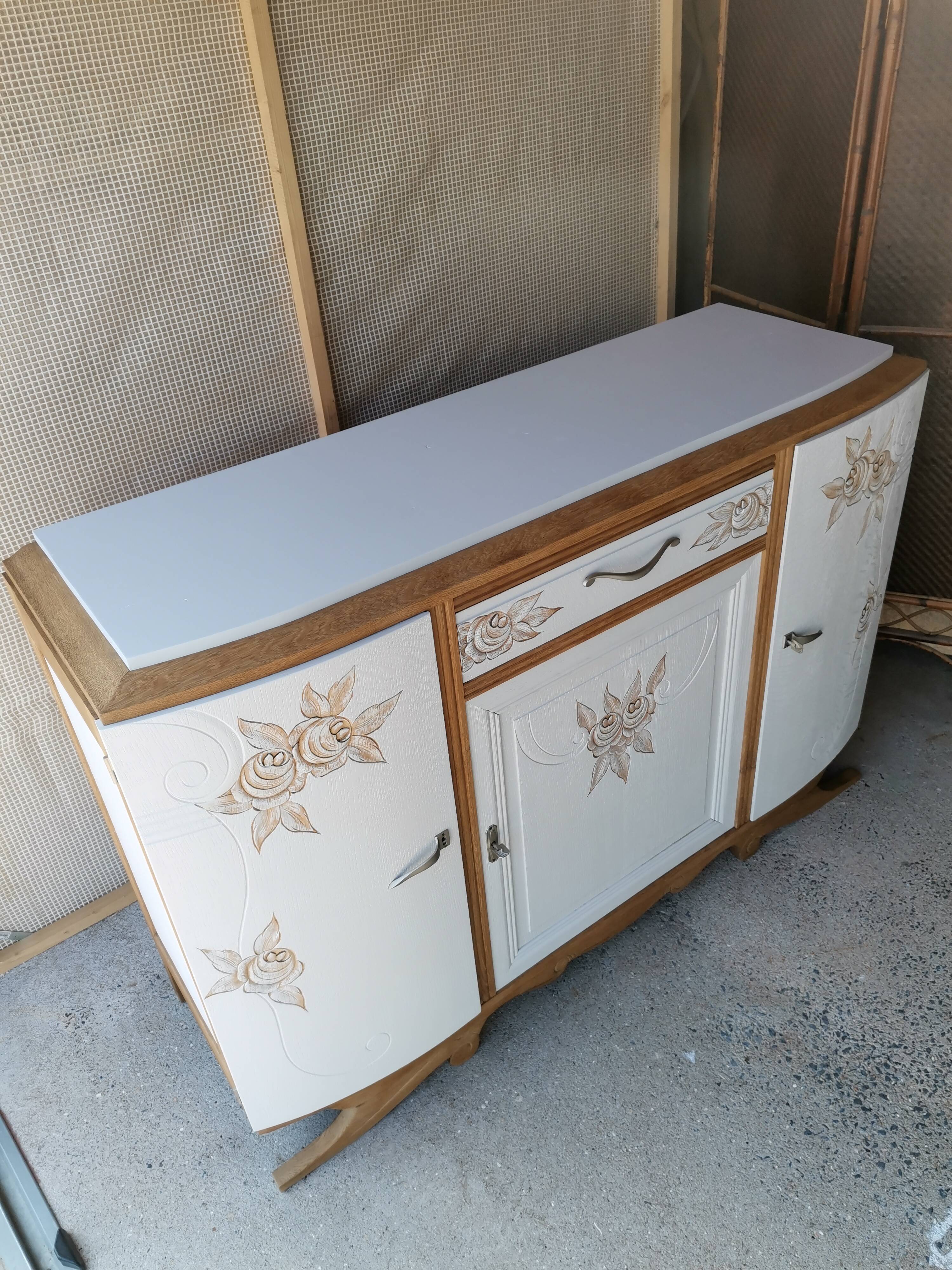 White Art Deco sideboard