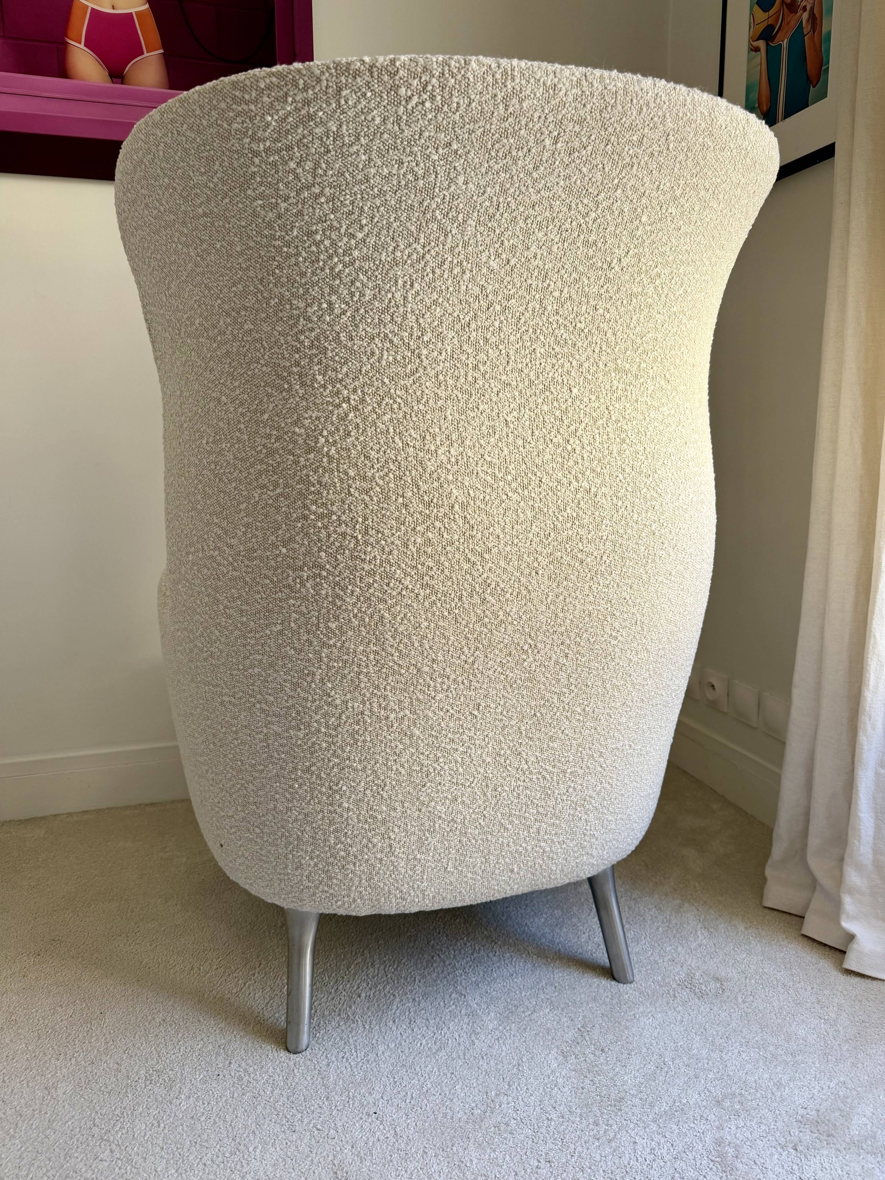 FRITZ HANSEN - Ro Armchair Boucle Fabric Aluminium Legs