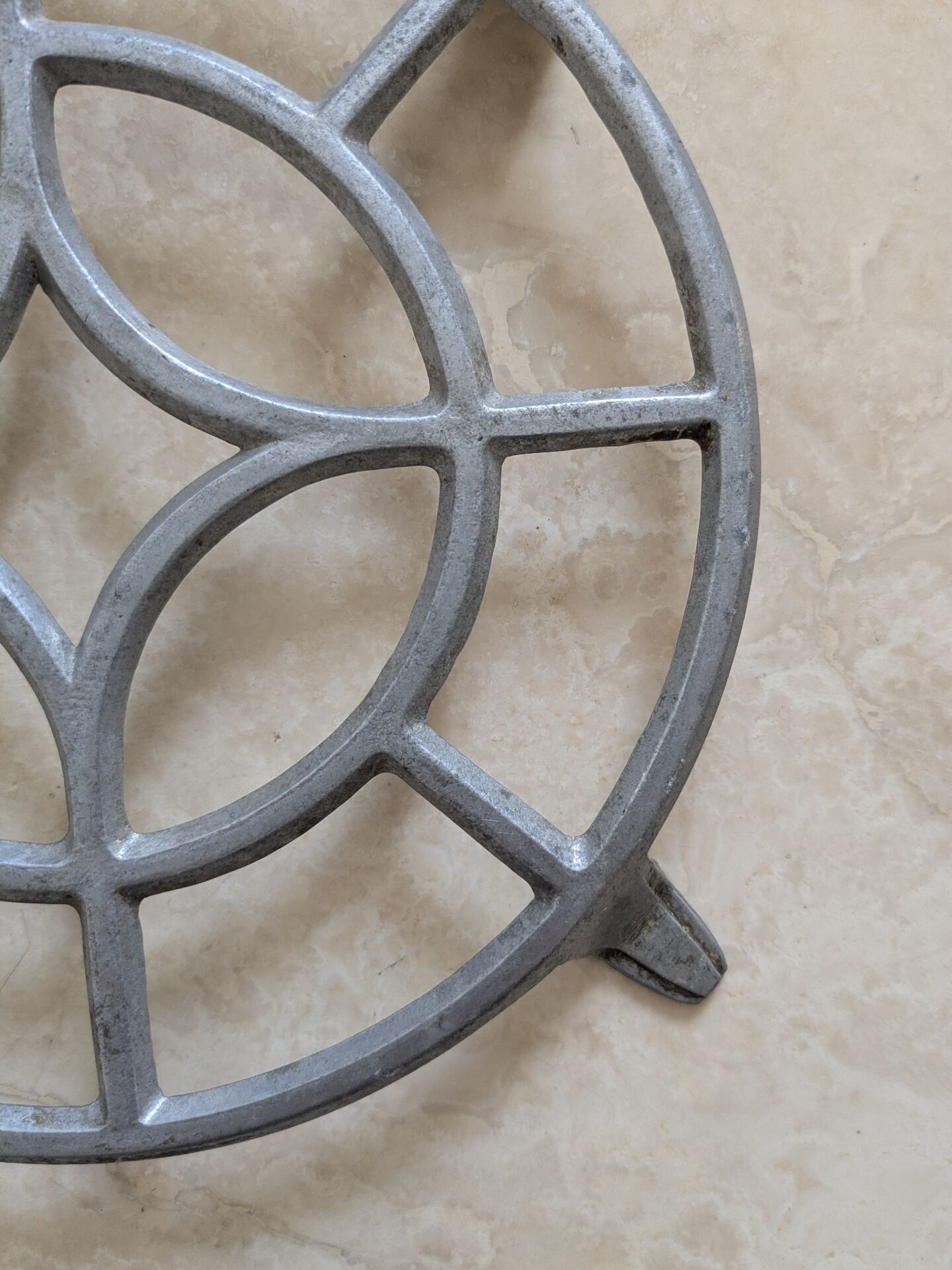Trivet