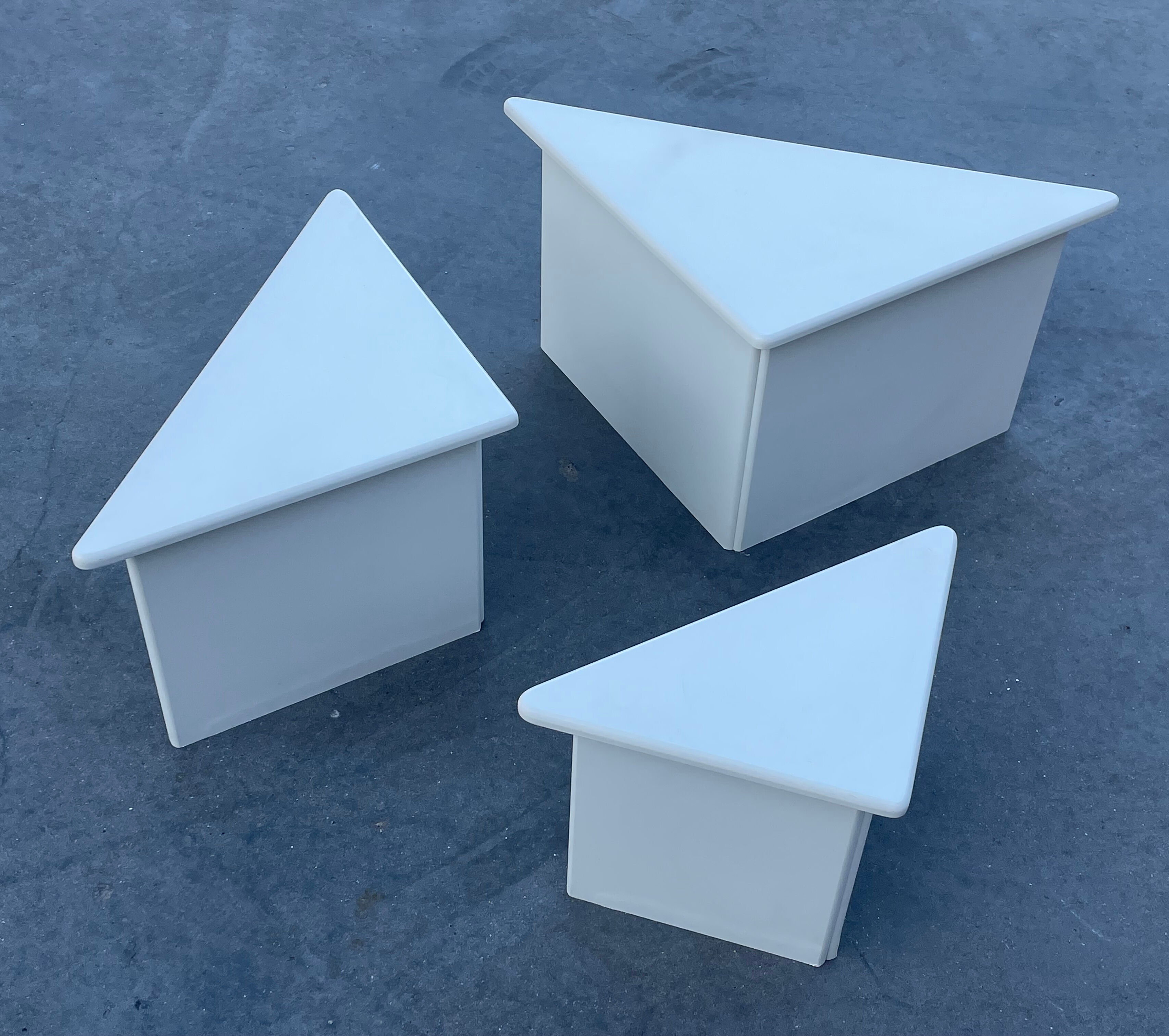 Set of three triangle side tables wood white creme design