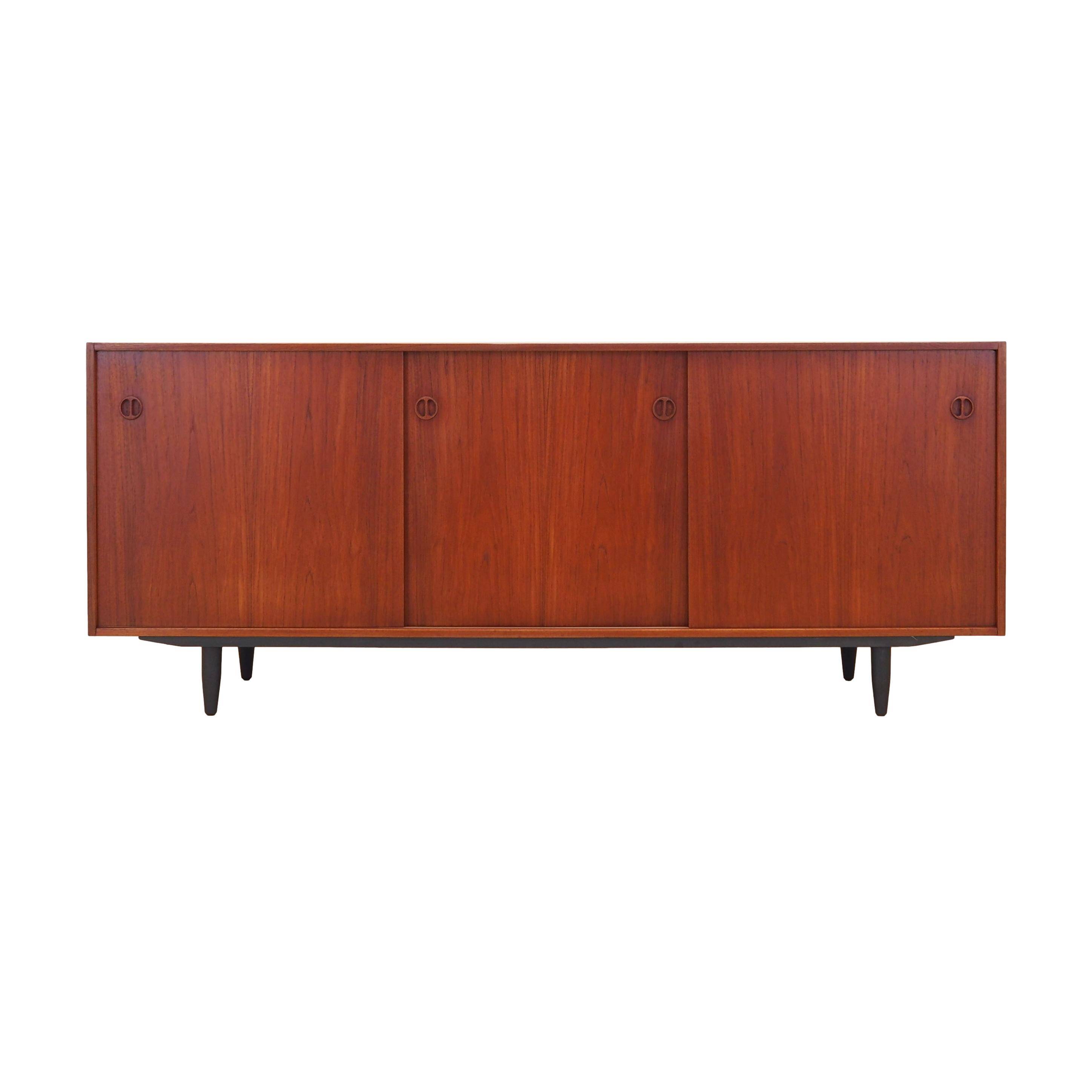 Buffet en teck, design danois, années 1970, production : Danemark