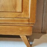 Compass feet sideboard
