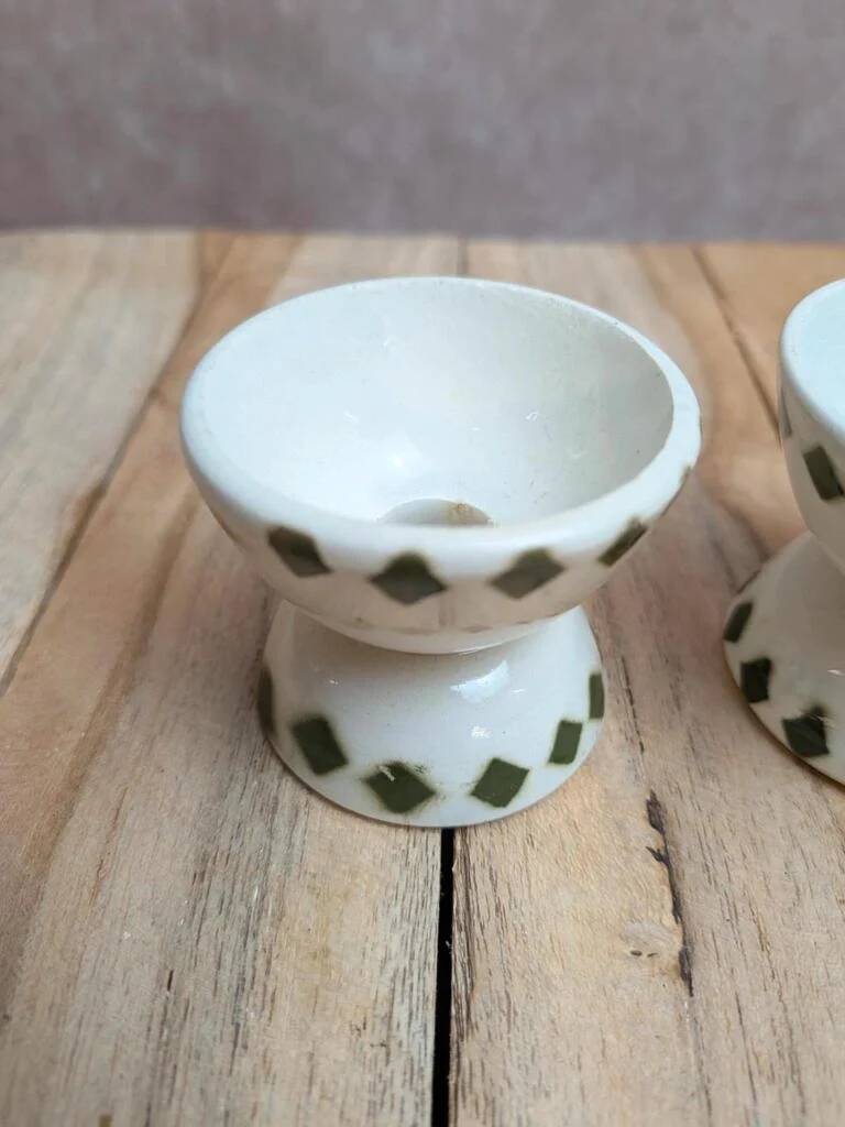 Set of 2 antique egg cups in ironstone – Diabolo shape – Green diamond pattern