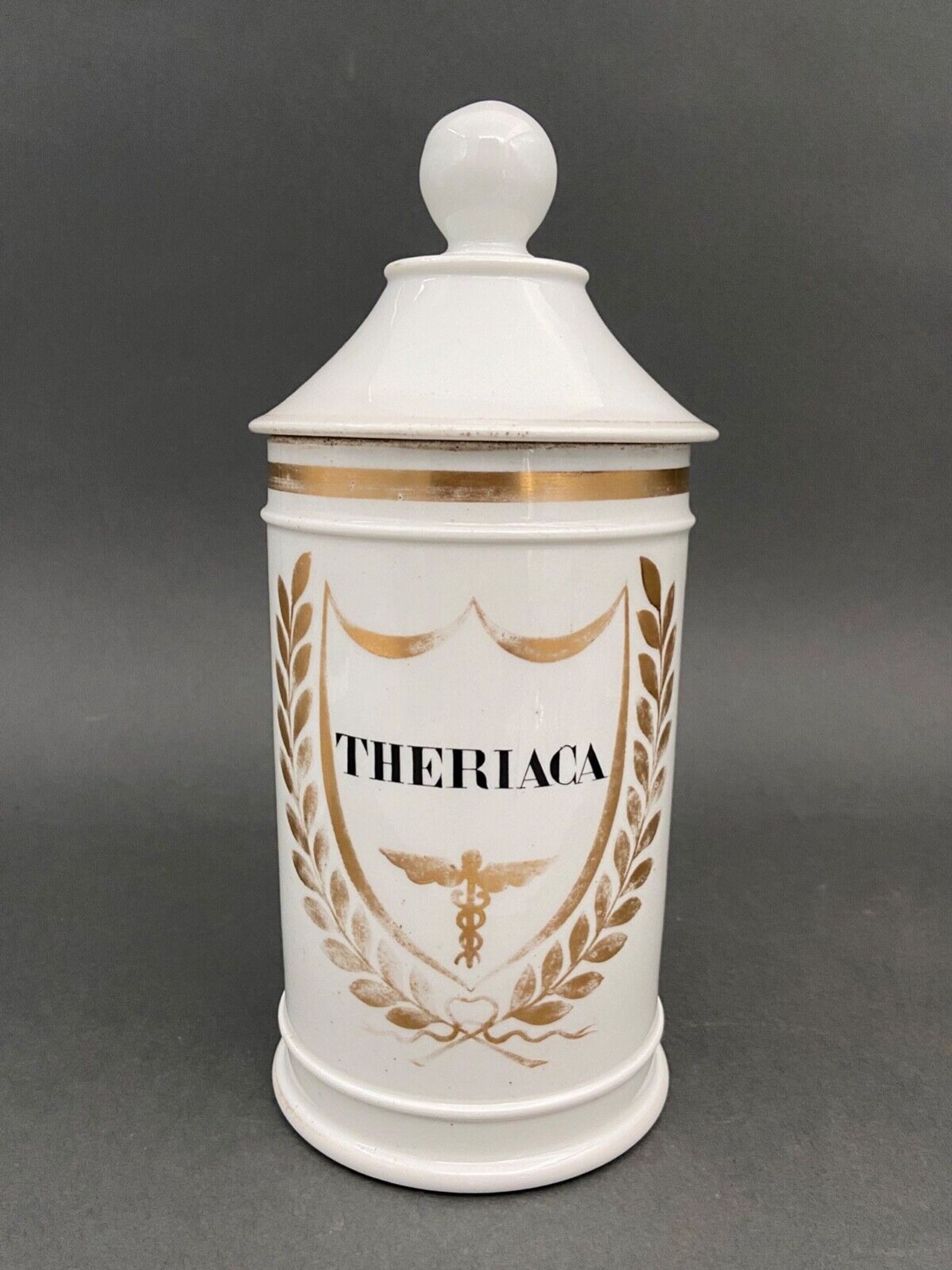 2 porcelain medicine jars nineteenth apothecary theriaca extr liquir