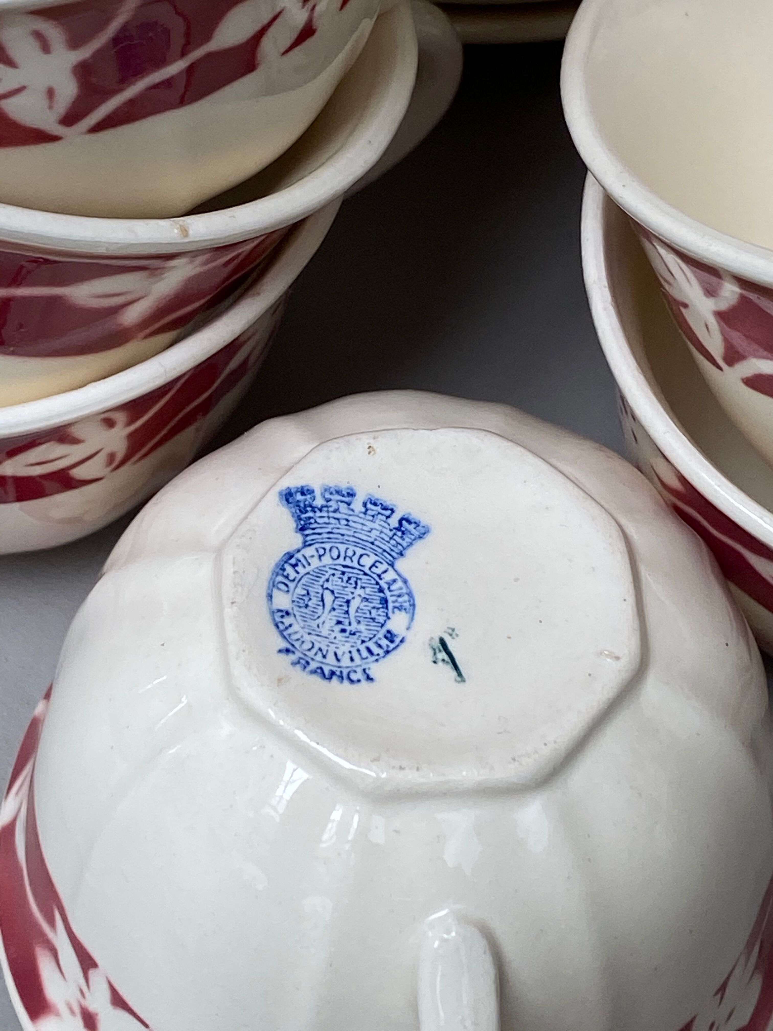 Badonviller earthenware coffee service