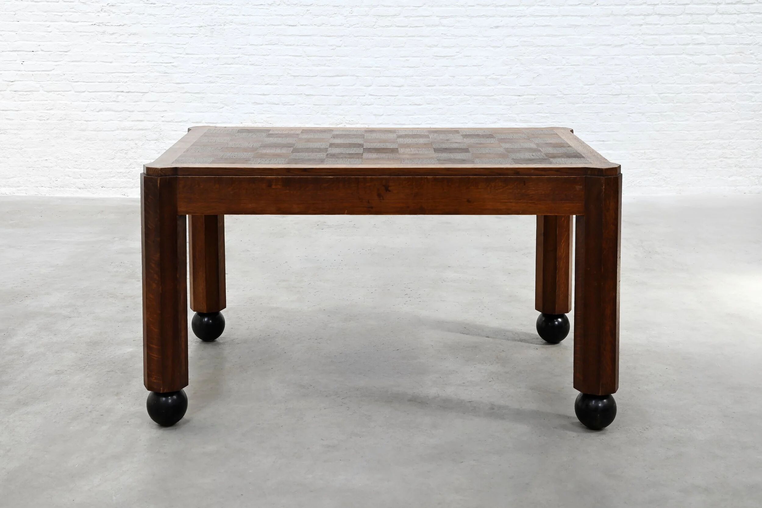 Dutch modernist Art Deco dining suite in oak, Netherlands, c. 1930