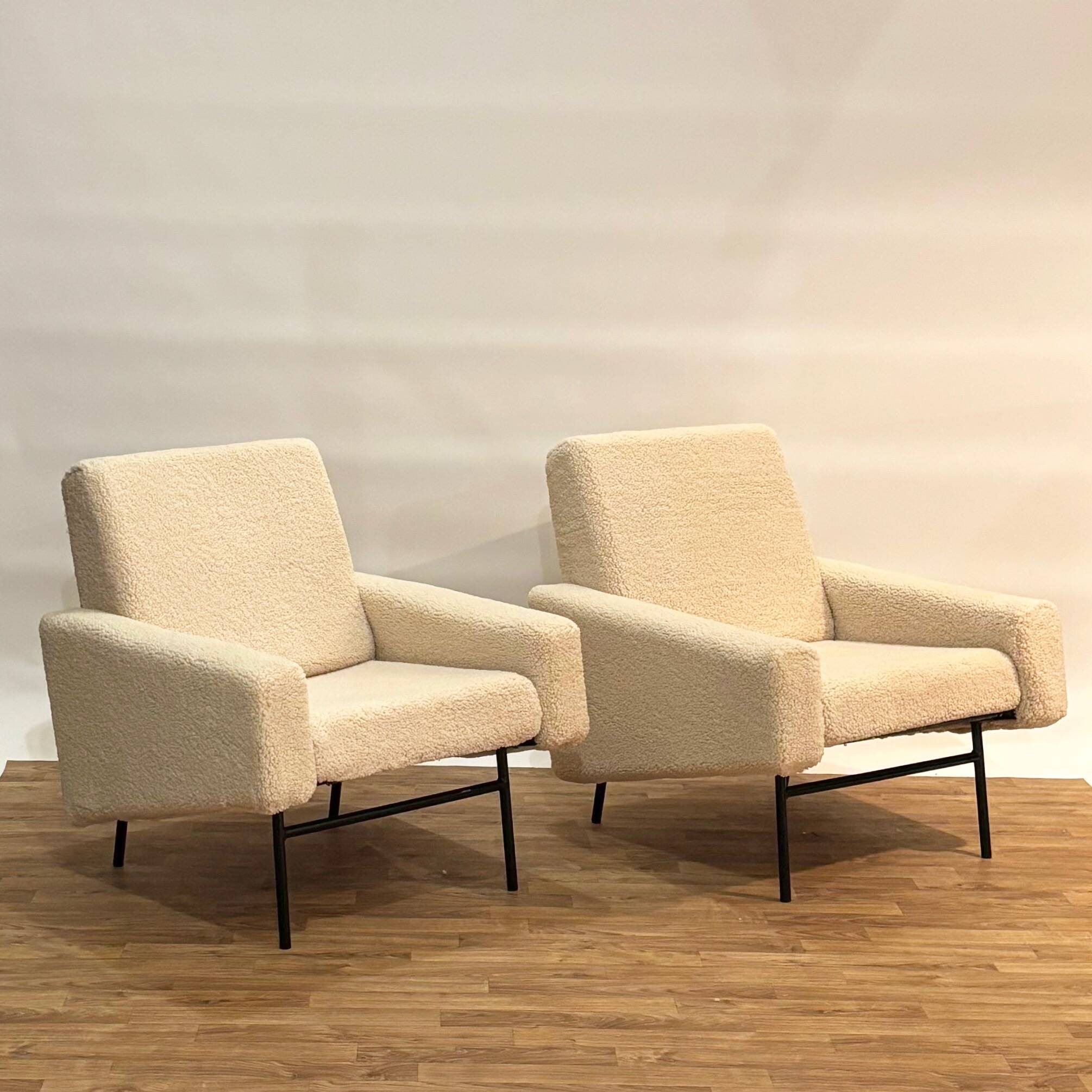 Set de 2 fauteuils Guariche édition Airborne retapissés