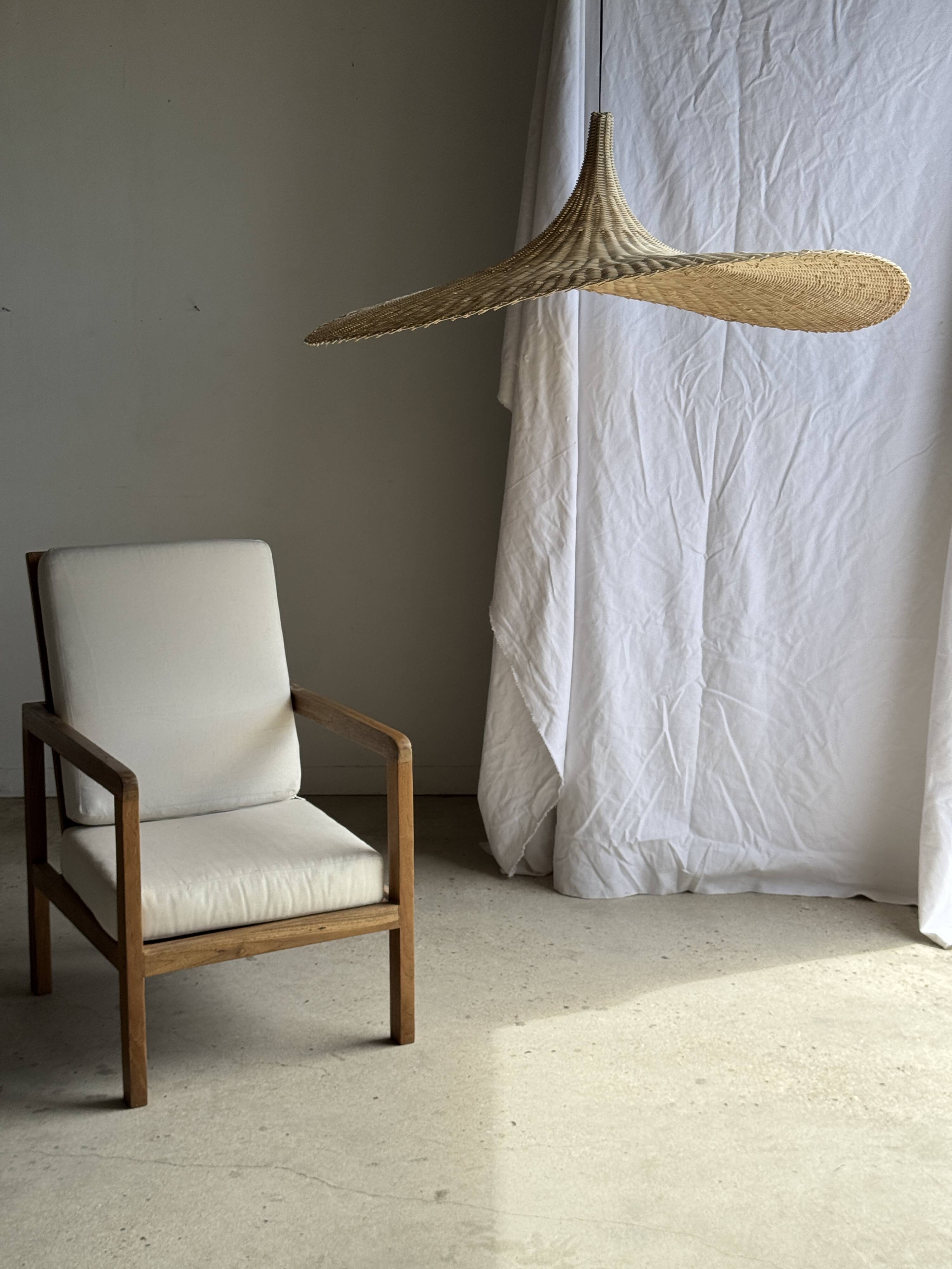Very large rattan pendant light in the shape of a hat D125 H50