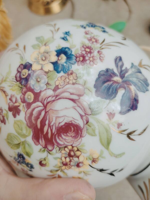 Lampe boule en porcelaine