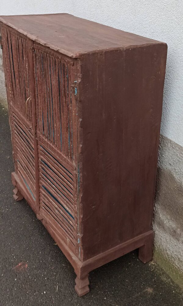 Armoire / meuble d'appoint avec portes en grille