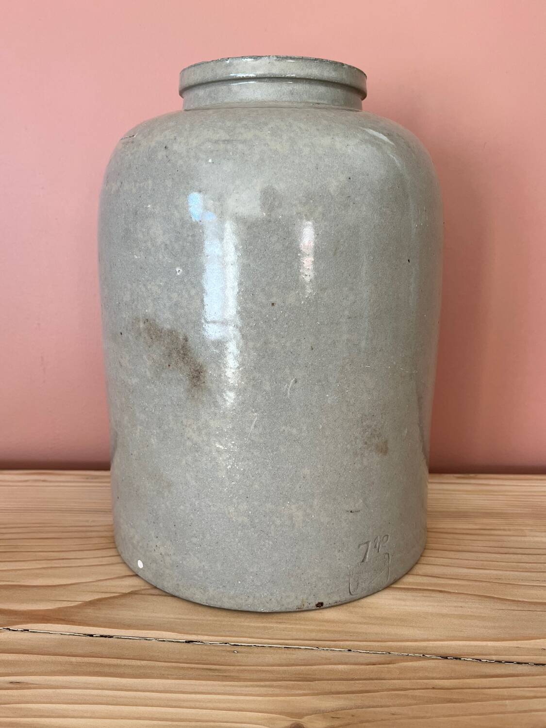 Stoneware pot vase