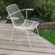 Chaise de jardin en métal blanc du milieu du siècle des années 1960