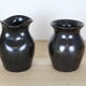 Paire de vases en céramique noire, Gwenn Pottery