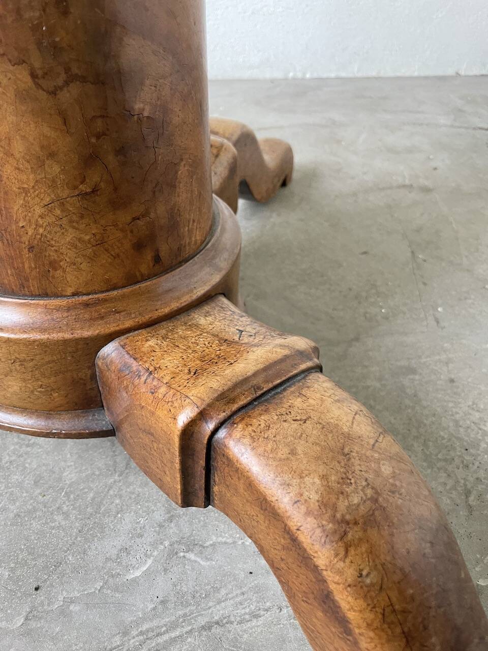 Empire walnut and marble pedestal table, late 19th century