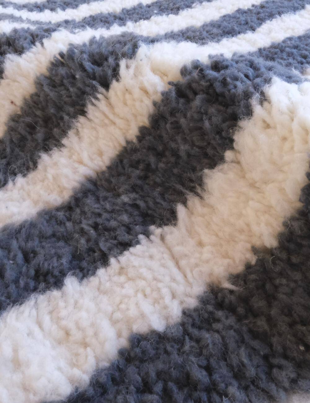 Tapis Contemporain à Rayure - 300 x 253 cm